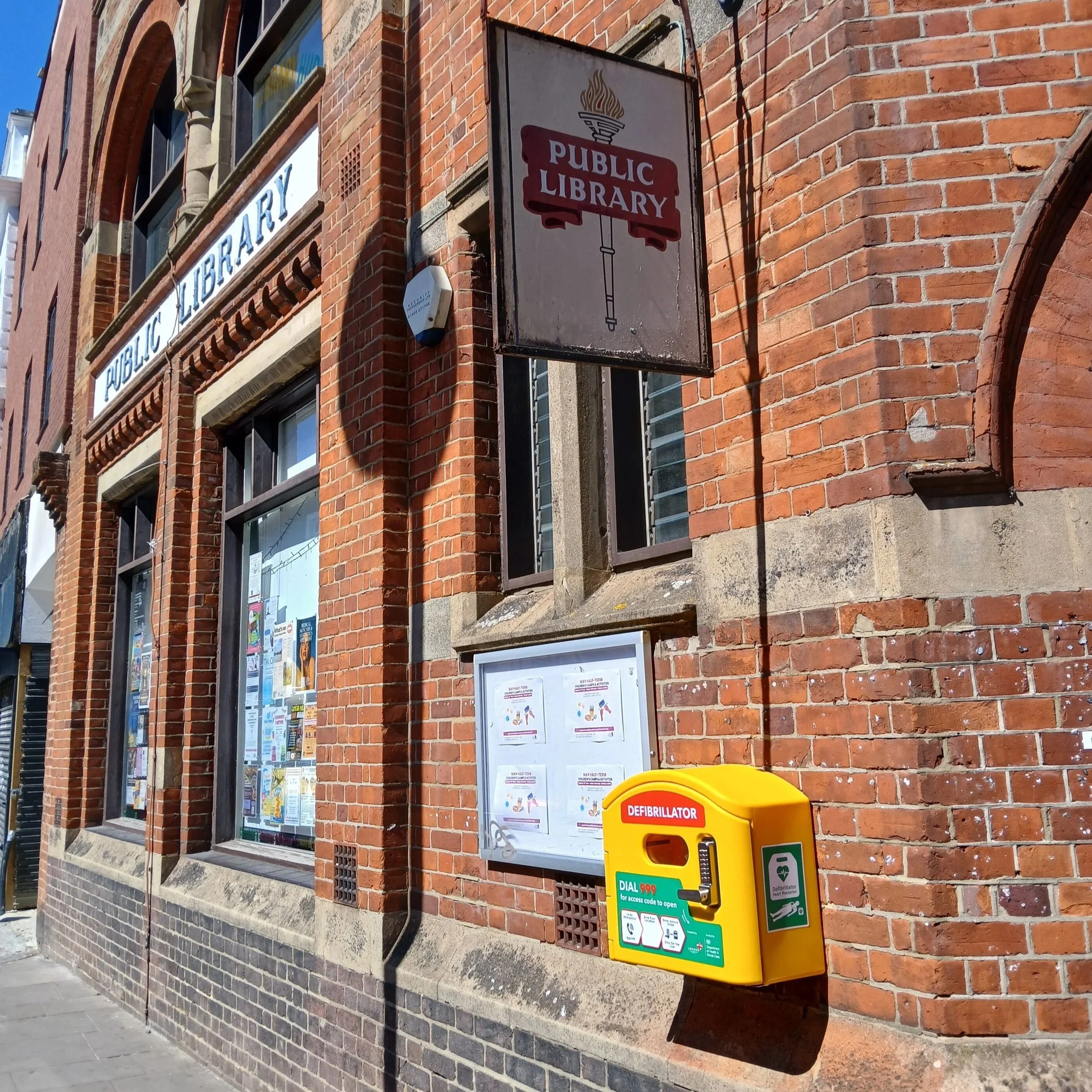  New defibrillator at UNLH