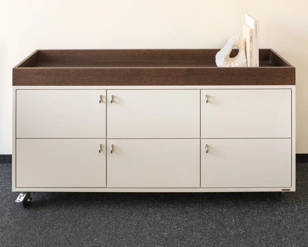 Macht ihr auch B&uuml;ros? - Jap, sogar sehr gerne! 

Wir planen Arbeitswelten neu! Wohnlicher, w&auml;rmer, strukturierter, zeitgen&ouml;ssisch und nach den aktuellen Anforderungen der Zeit.

#donnerblitzdesign #Designstudio #M&uuml;nster #Designerm