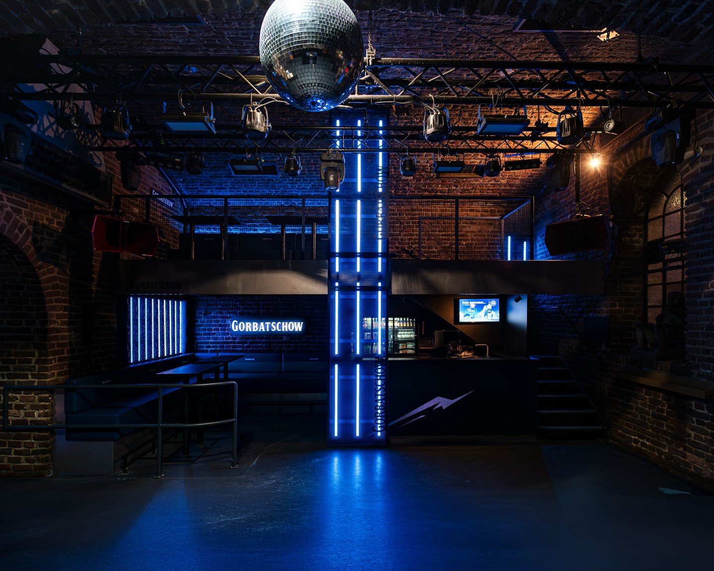 F&uuml;r alle, die diesem Silvesterfest feiern gehen m&ouml;chten&ndash; Schaut doch mal in der Roonburg in K&ouml;ln vorbei.
Dort haben wir f&uuml;r Wodka Gorbatschow einen neuen Bereich gestaltet und realisiert. Hochwertige Materialien und stimmung