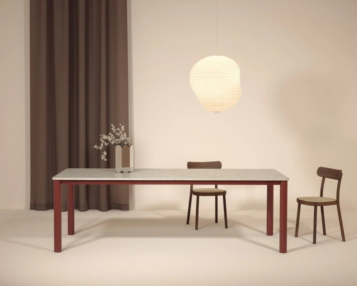 Wir designen und bauen unsere Tische alle selbst hier in M&uuml;nster. Den Esstisch Meo hier im Bild k&ouml;nnt ihr euch auch bei uns im Showroom anschauen.
Individuelle Anfragen gerne an: info@dbd-moebel.de