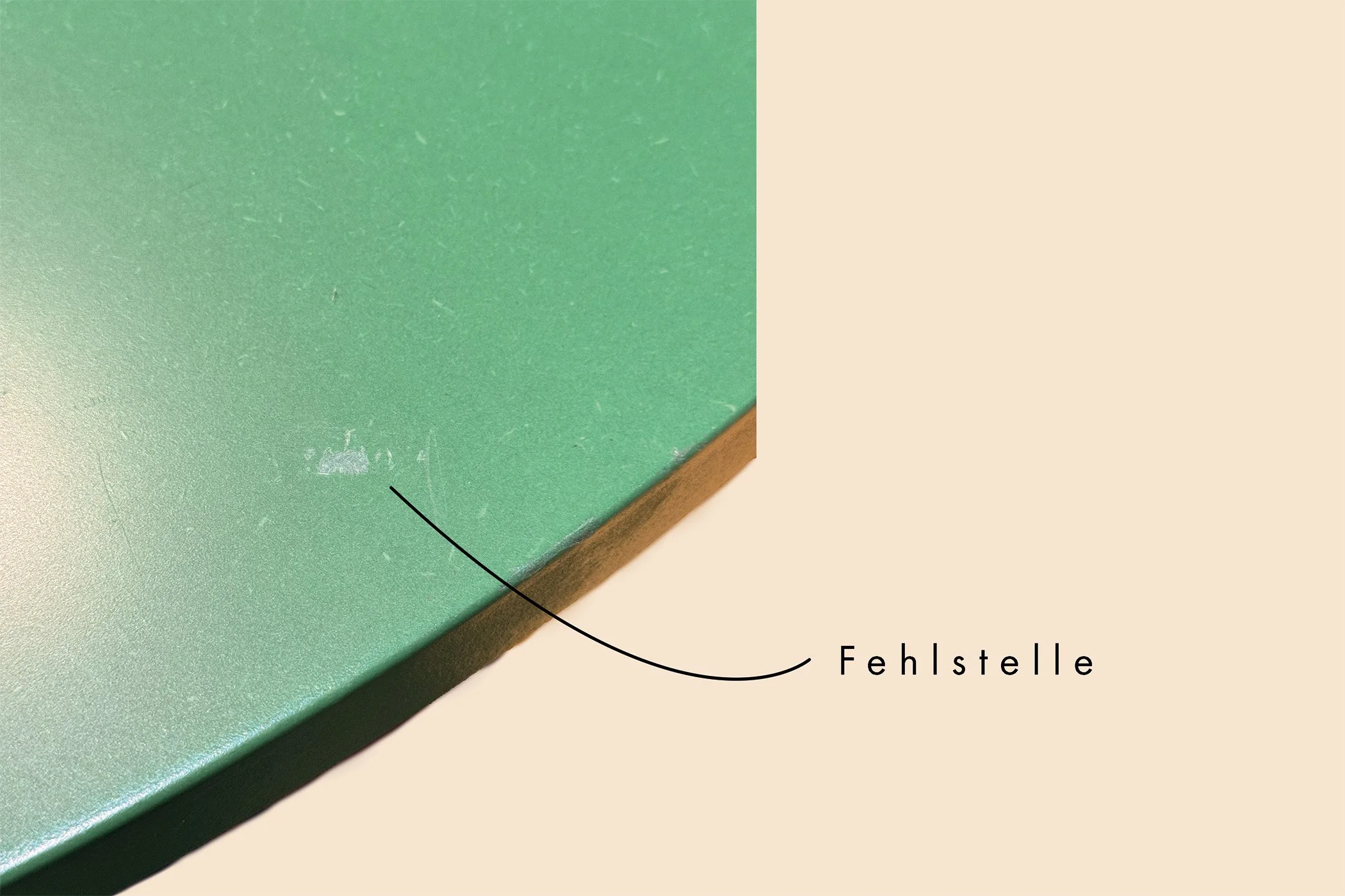 two colour Tisch Fehlstelle 1.jpg