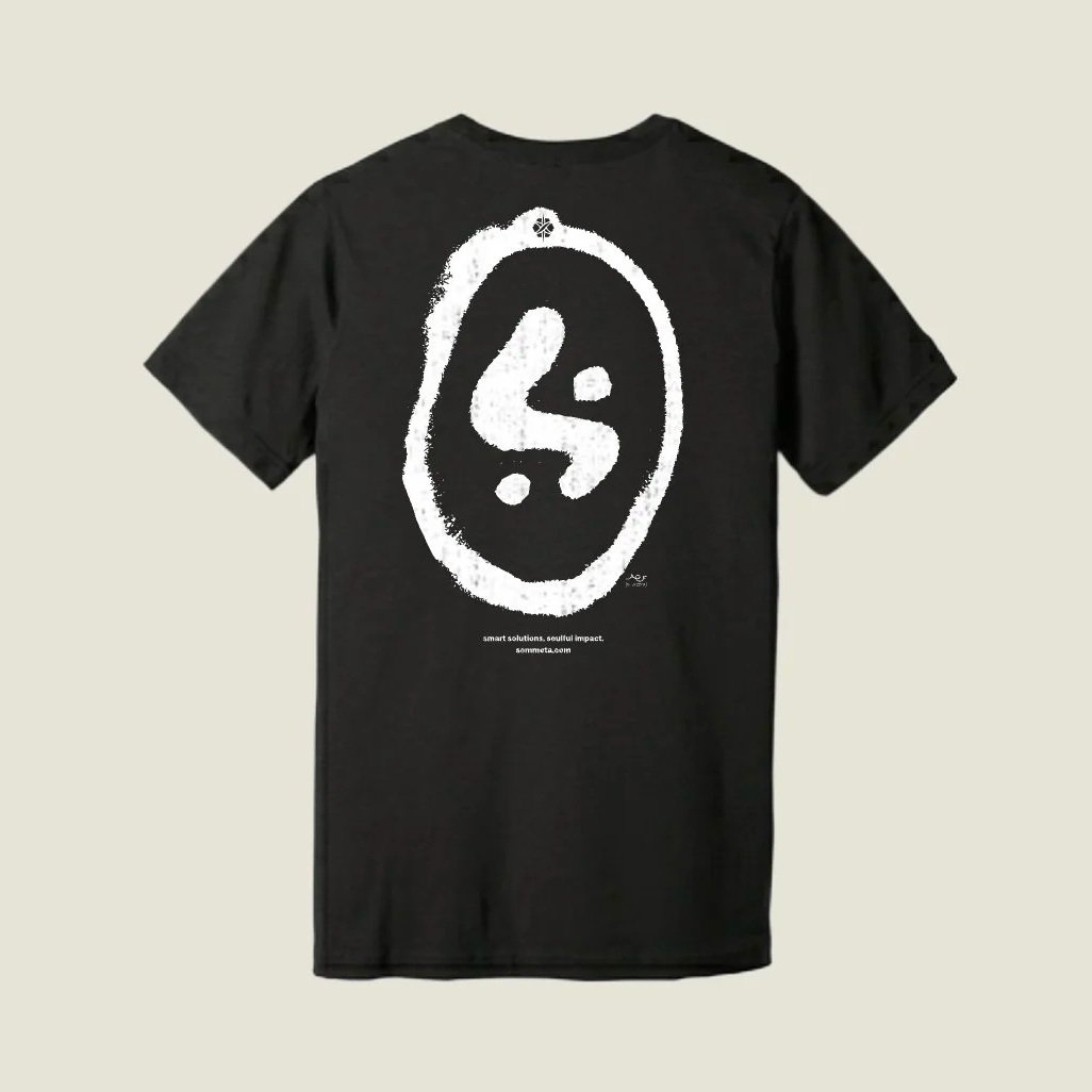 tshirt_on+beige.jpg