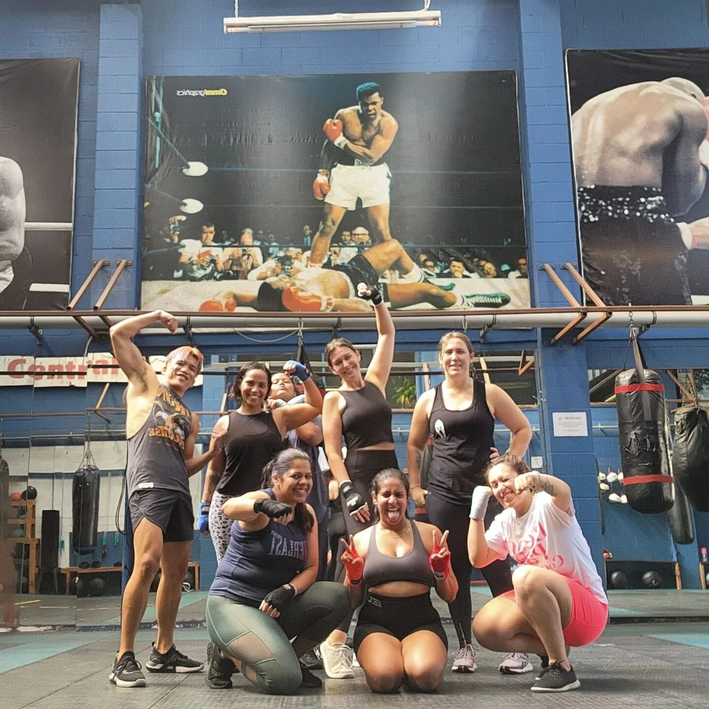 Your vibe attracts your tribe ✨️ 

Such a clich&eacute;, but also accurate. I love the interactions and energy shared with my clients in every training session, and it was awesome to get some of my online challengers and in-person clients together th