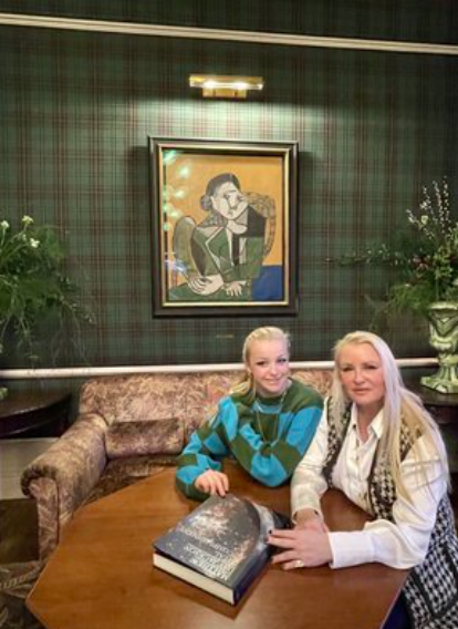 SCOTLAND, BRAEMAR ..The Fife Arms