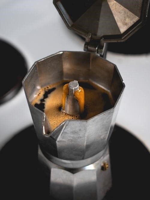 كيف أثرت آلة موكا بوت (إبريق الموكا) على ثقافة استهلاك القهوة؟ — word on  coffee
