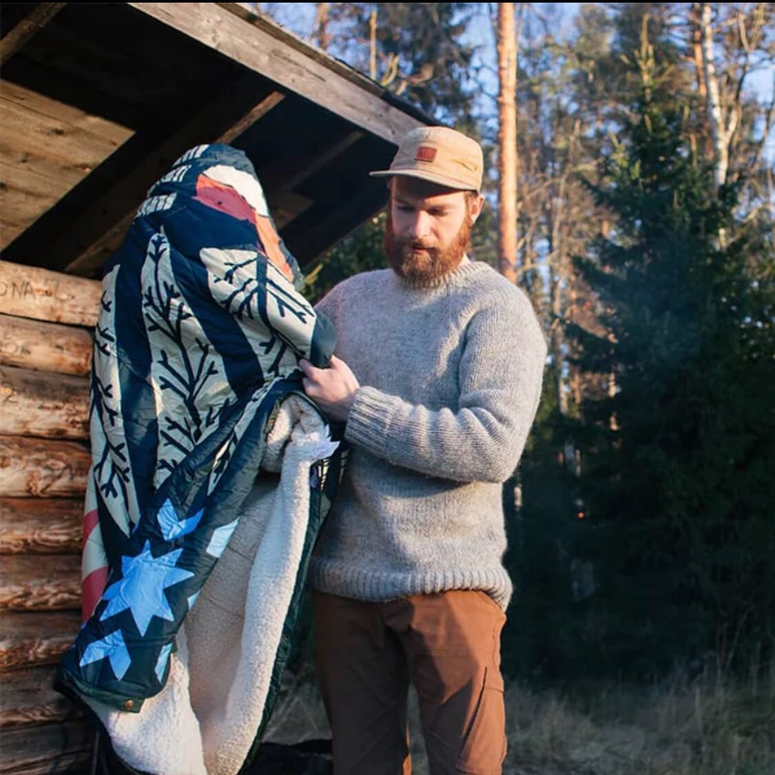 NEW WORK
.
If you&rsquo;re looking for a great Christmas gift for the winter months. Inspired by Nordic patterns and traditional quilts, my fleece lined blankets designed for @voited are up
.
Go get one at the link in bio
.

#outdoors #nature #advent