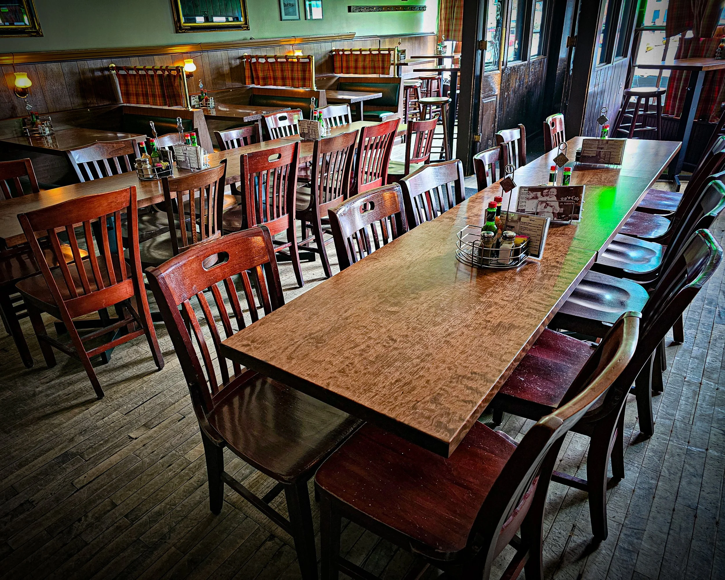 Zips Cafe Tables
