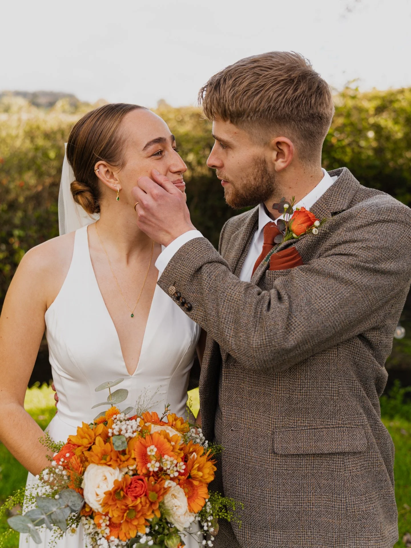Ruby + Jake 🍊🍂 

An autumnal wedding back in October, at the beautiful @pristonmill in Bath! It was a beautiful day celebrating two very lovely people! It was a joy to be part of and I also love that I was given a lot of time for portraits with the