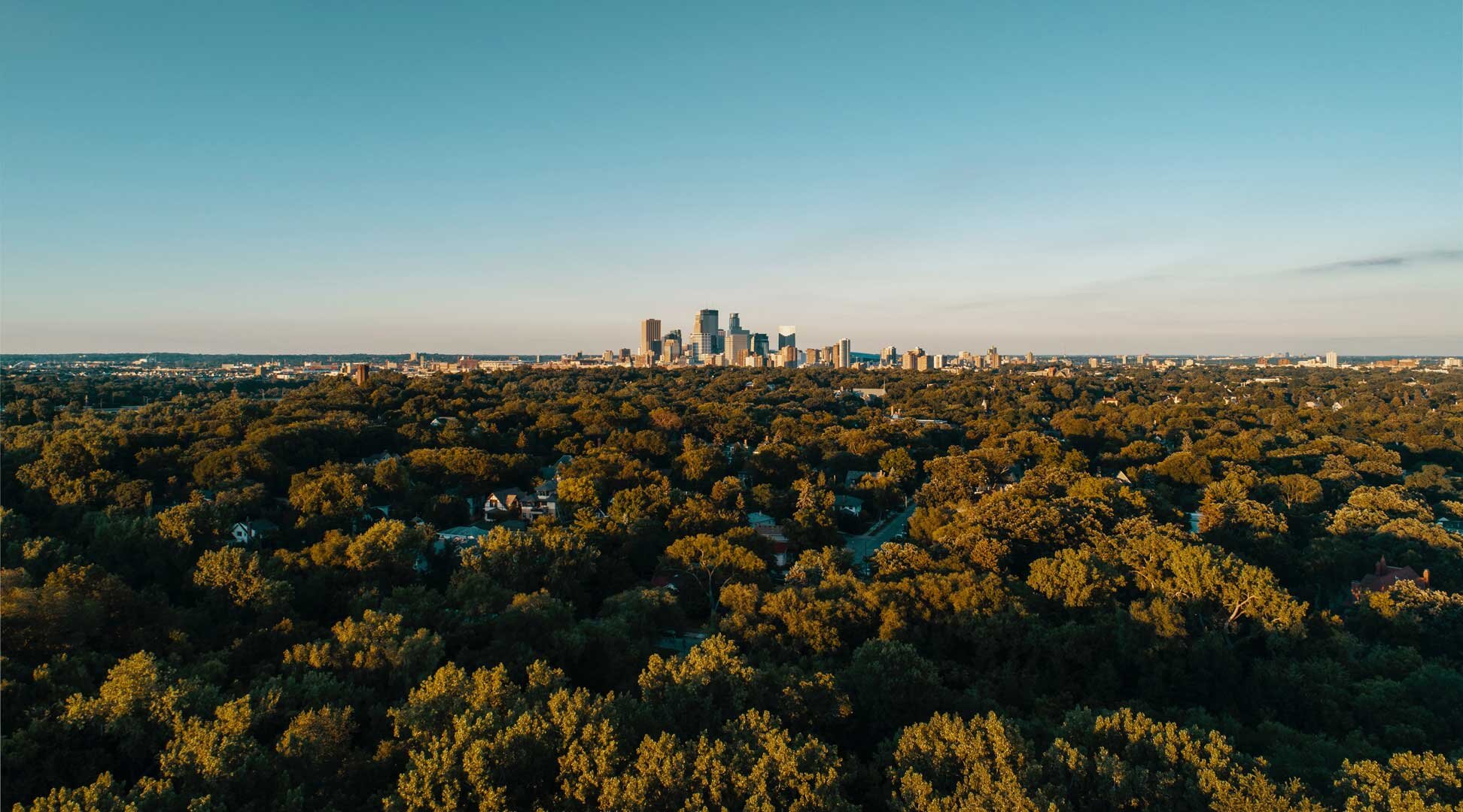 Minneapolis-Syline-Above-Trees_Unsplash.jpg