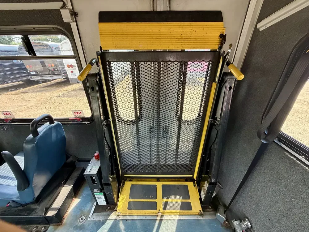 2084 Ford E450 Shuttle Bus For Sale 10.webp
