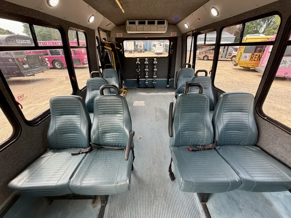 0327 Ford E450 Shuttle Bus For Sale 9.webp