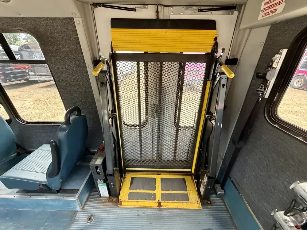 0301 Ford E450 Shuttle Bus For Sale 12.webp
