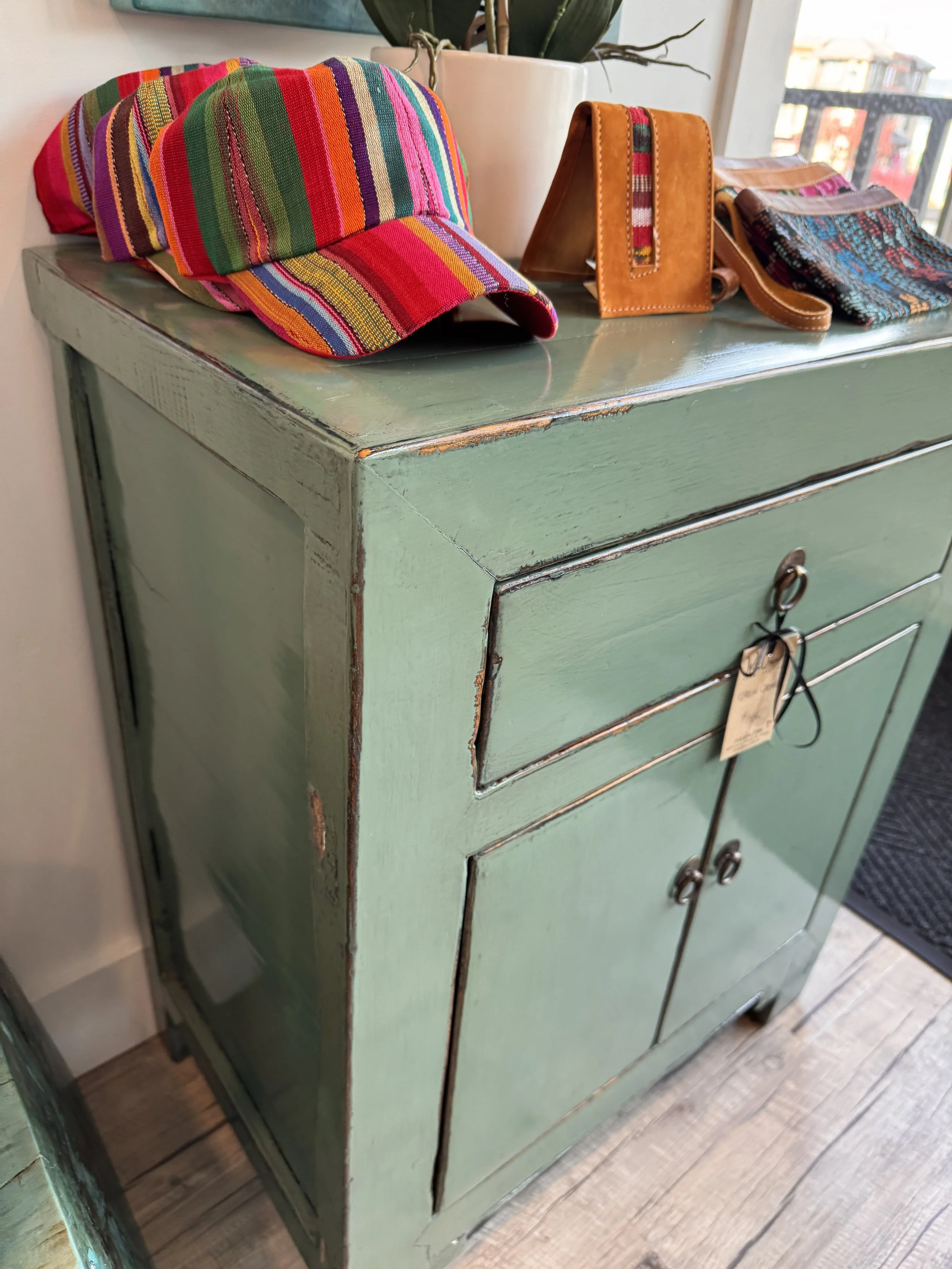 Cabinet (7).JPG
