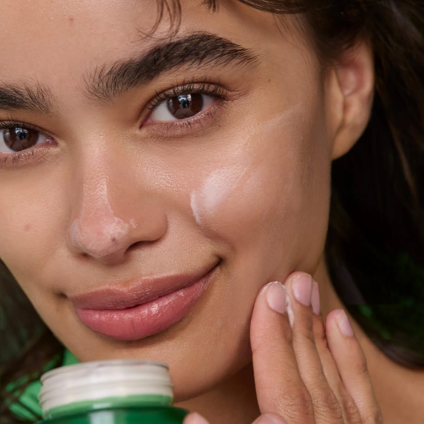 innisfree-green-tea-cermide-cream-by-anderson_square-2_no copy-2.png.jpg