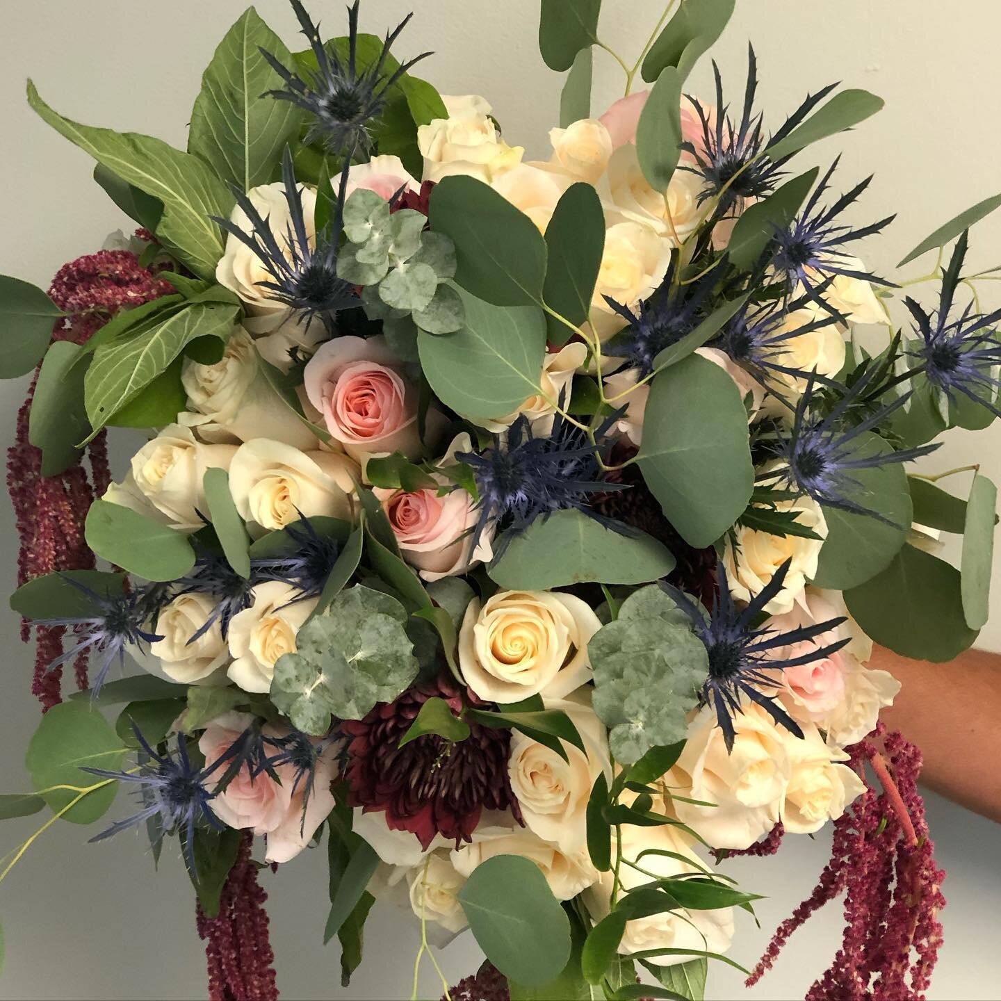 Leafy bridal bouquet 
#flowersbyburton #flowers #weddingflowers #bridalbouquet #leafybouquet #eucalyptus #hangingamaranthus #liweddings #theknot #bridesoflongisland #weddingwire #weddingsarehappening