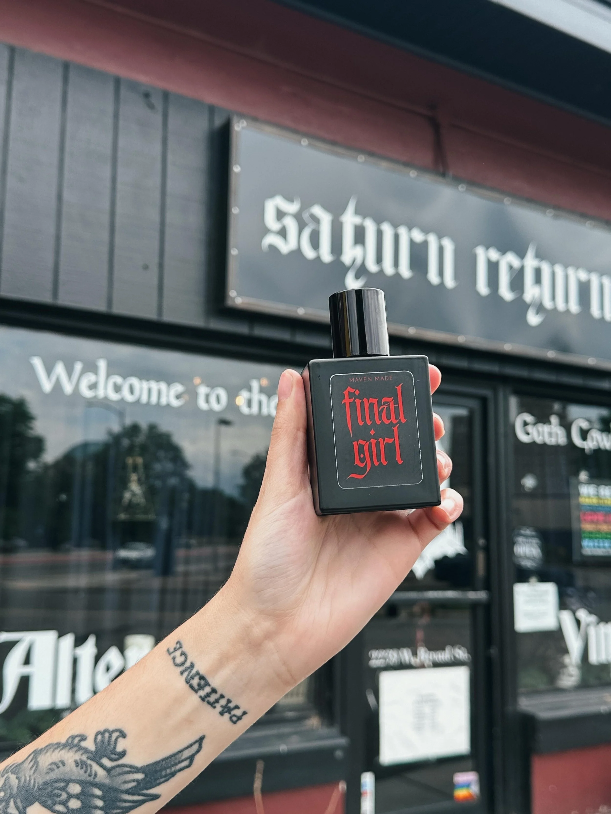Second @shopsaturnreturn restock delivered ❤️&zwj;🔥 thank you Richmond for loving on this new perfume.

If you haven&rsquo;t tried it yet, Final Girl is a scent inspired by strength and mystery with bold notes of leather, black iris, cashmere, ripen