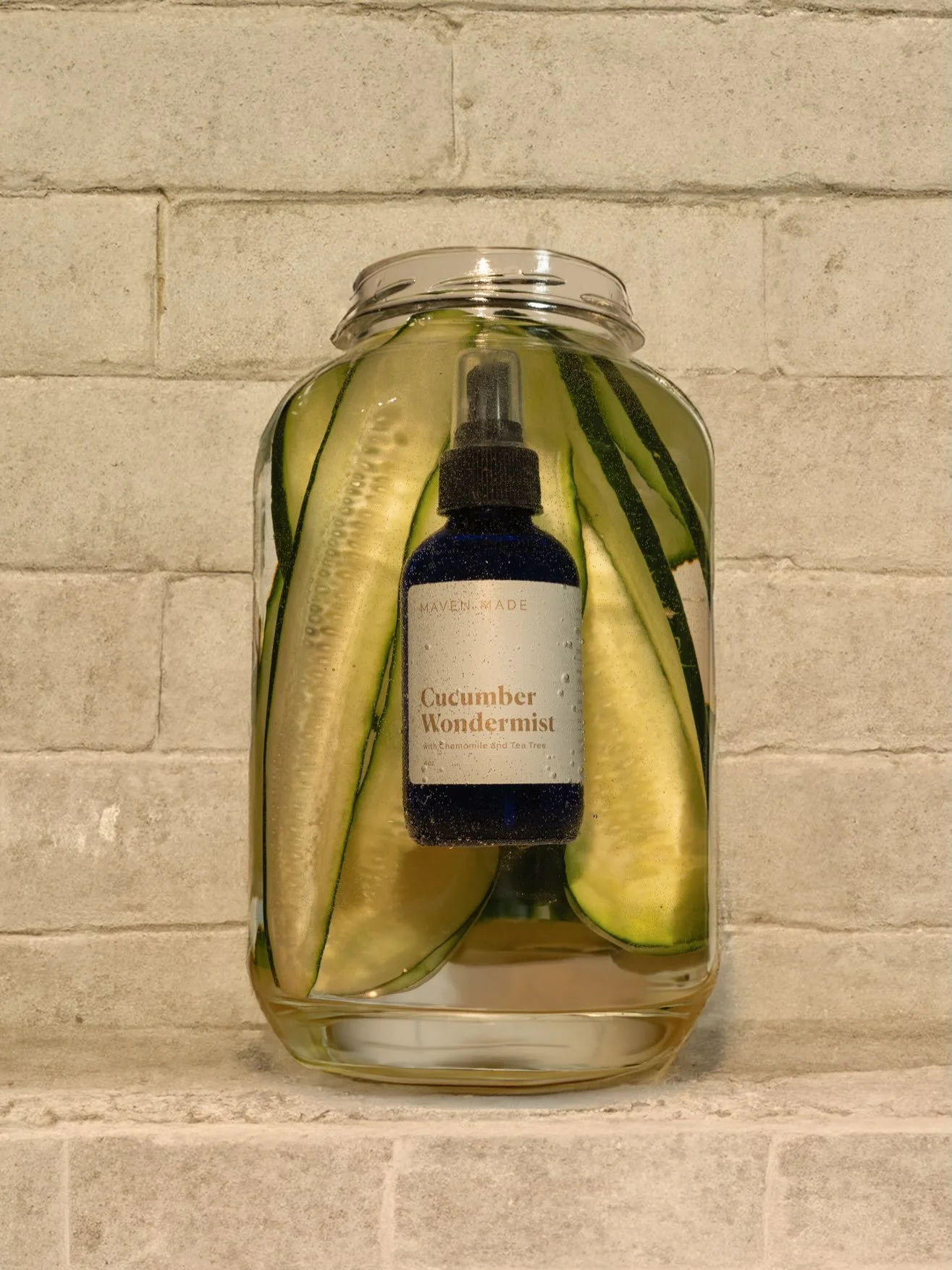 A skincare hill I&rsquo;ll just about die on: if you&rsquo;re applying moisturizer (this includes our Facial Serum) to dry skin, please stop. Hydrate first, pals.💦

To get the most out of your products, and to prime your skin for heavier emollient o