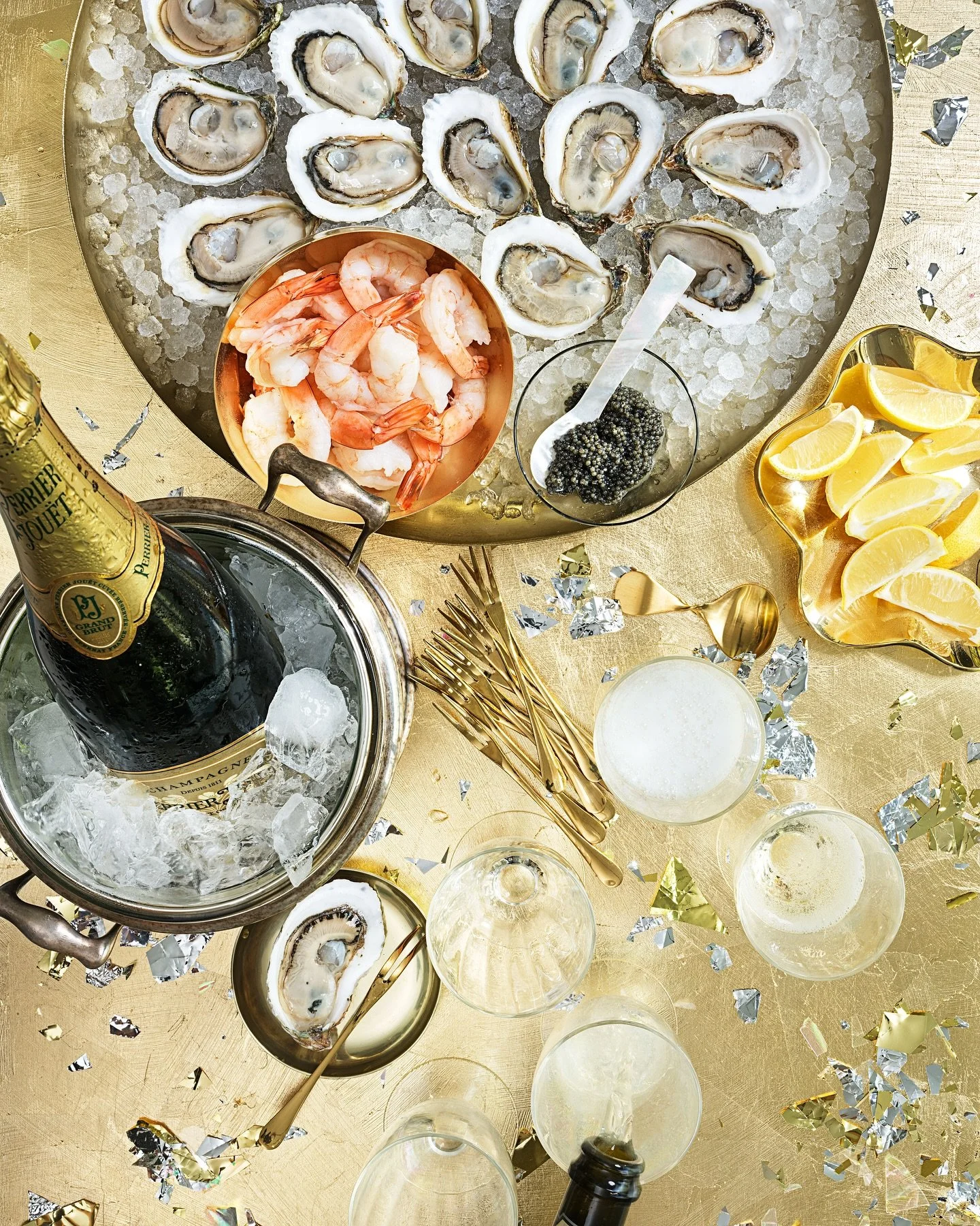 Let’s make your holiday party spread unforgettable with a curated raw bar experience! 🦪✨ Visit the link in our bio to book with us.
#catering #eventplanner #rawbar