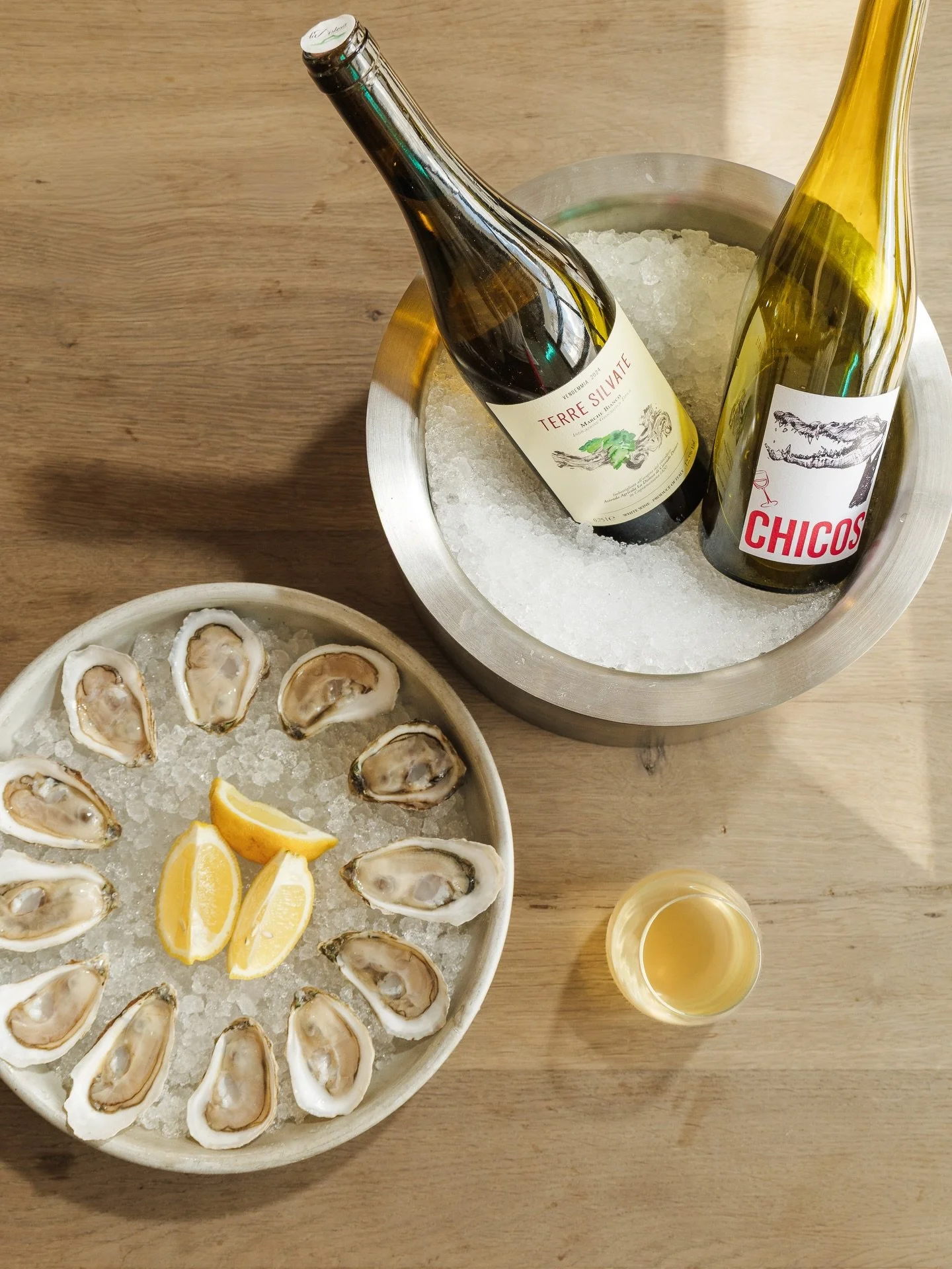 What&rsquo;s better than oysters? 🦪🍷 Oysters and wine. See you this weekend!

📍1802B NY-28
Woodstock, NY 12498