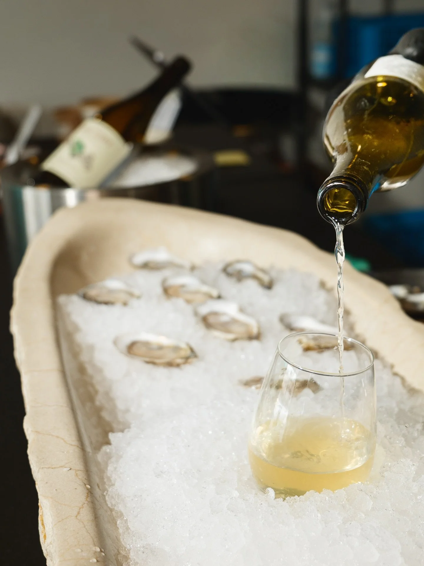 Sundays are for slow slips and fresh shucks! 🦪 Tag your brunch buddy. 

📍1802B NY-28 Woodstock, NY 12498