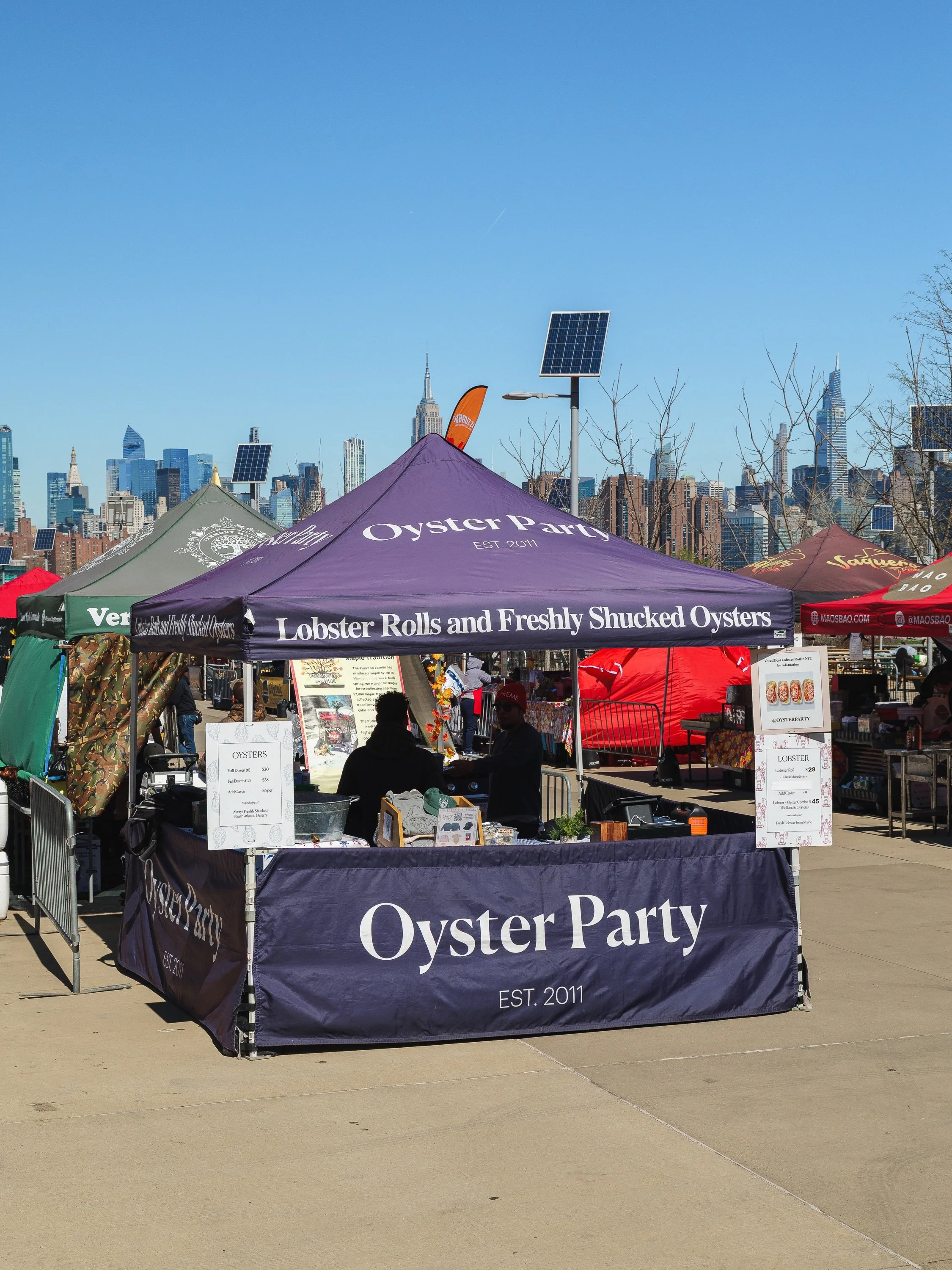 ⛺️ When you see our tent at @smorgasburg , you know it&rsquo;s going to be a good day. ☀️ The bar provides all your favorite beverage pairings. 🦪🍺