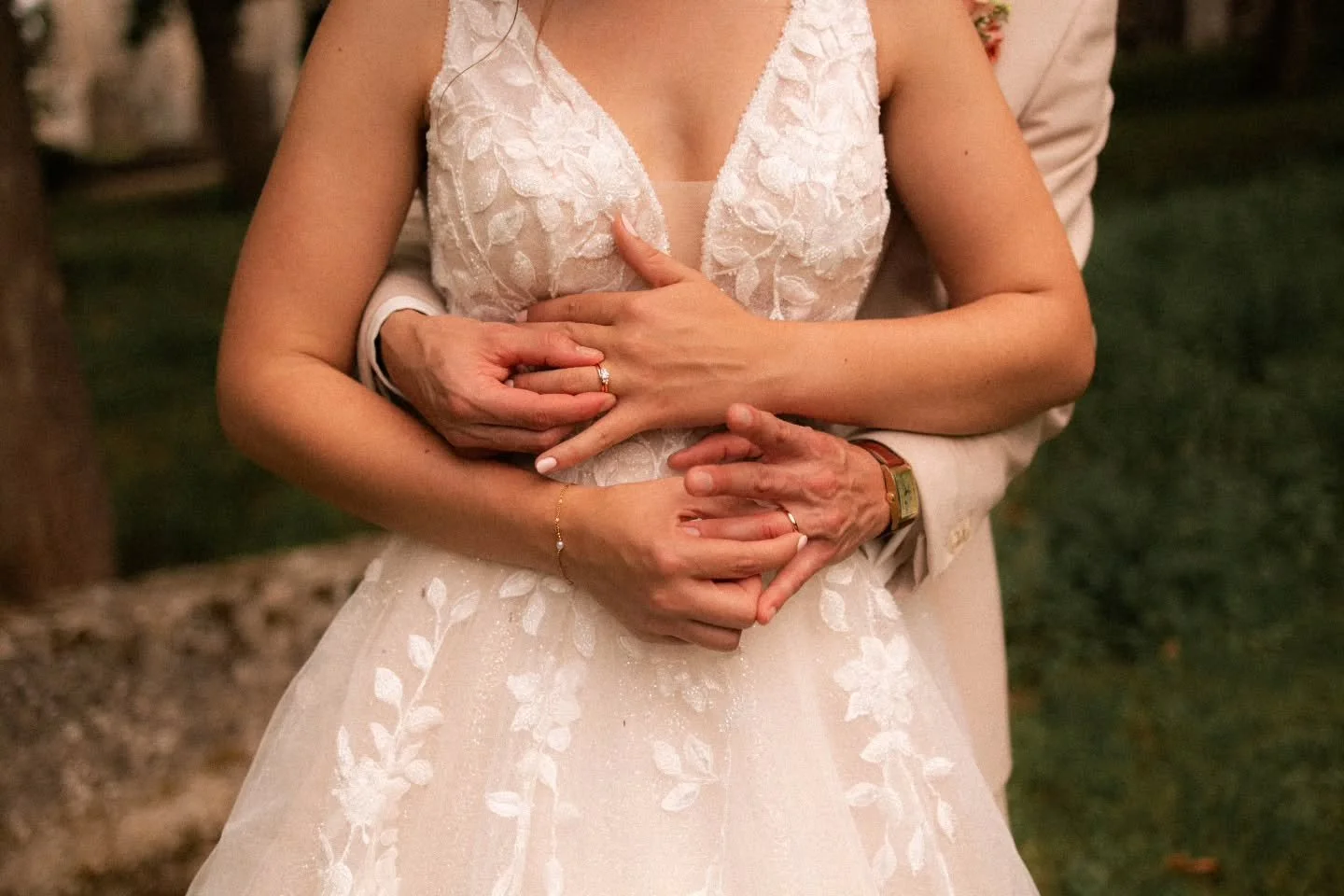 Symbole d'engagement ✨

📷 Infos et r&eacute;servations 
www.morganegreen.com

#photographecouple #photographedemariage #wedingphotographer #weddinglovers #wedding2026 #wedding2027 #lovers #photographeamiens #photographeparis #photographecotedopale