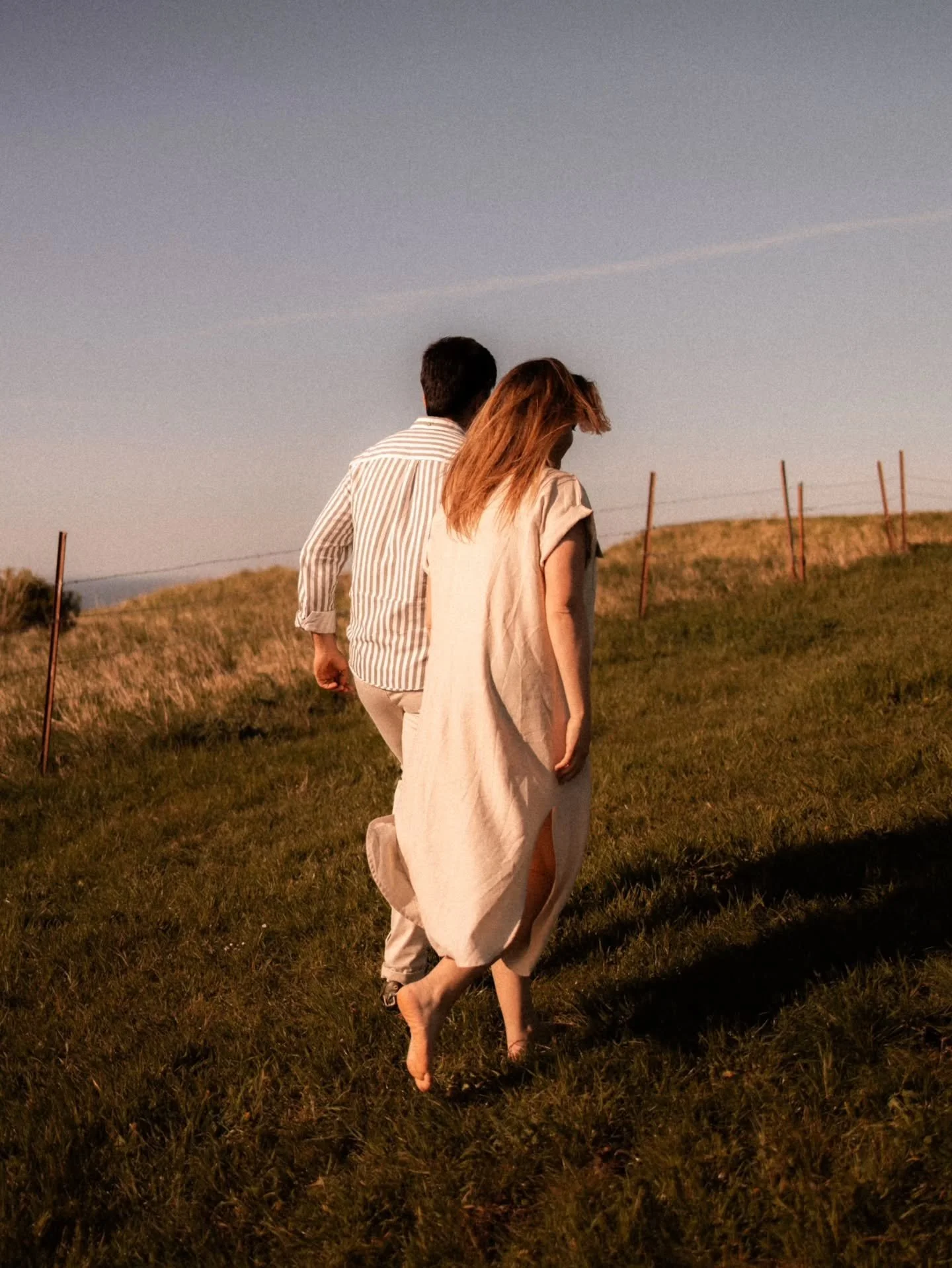 Prendre la route pour r&eacute;aliser une s&eacute;ance dans cet endroit que j'adore ☀️ et surtout retrouver ces petits amoureux qui agrandissent leur famille apr&egrave;s leur mariage ❤️

L'amour, partout, tout le temps !

📷 Infos et r&eacute;serva