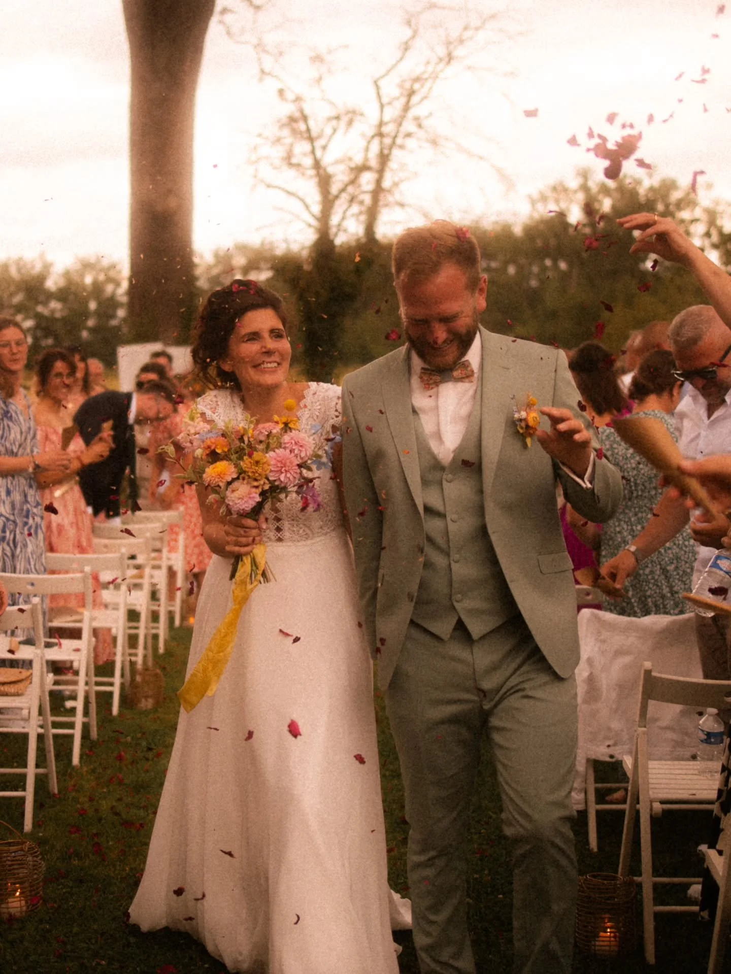 J-5 avant la reprise de la saison et j'ai h&acirc;te de raconter vos histoires d'amour 🔥❤️

📷 Infos et r&eacute;servations 
www.morganegreen.com

Photographe mariage | Photographe famille | Photographe maternit&eacute; | Photographe grossesse | Pho