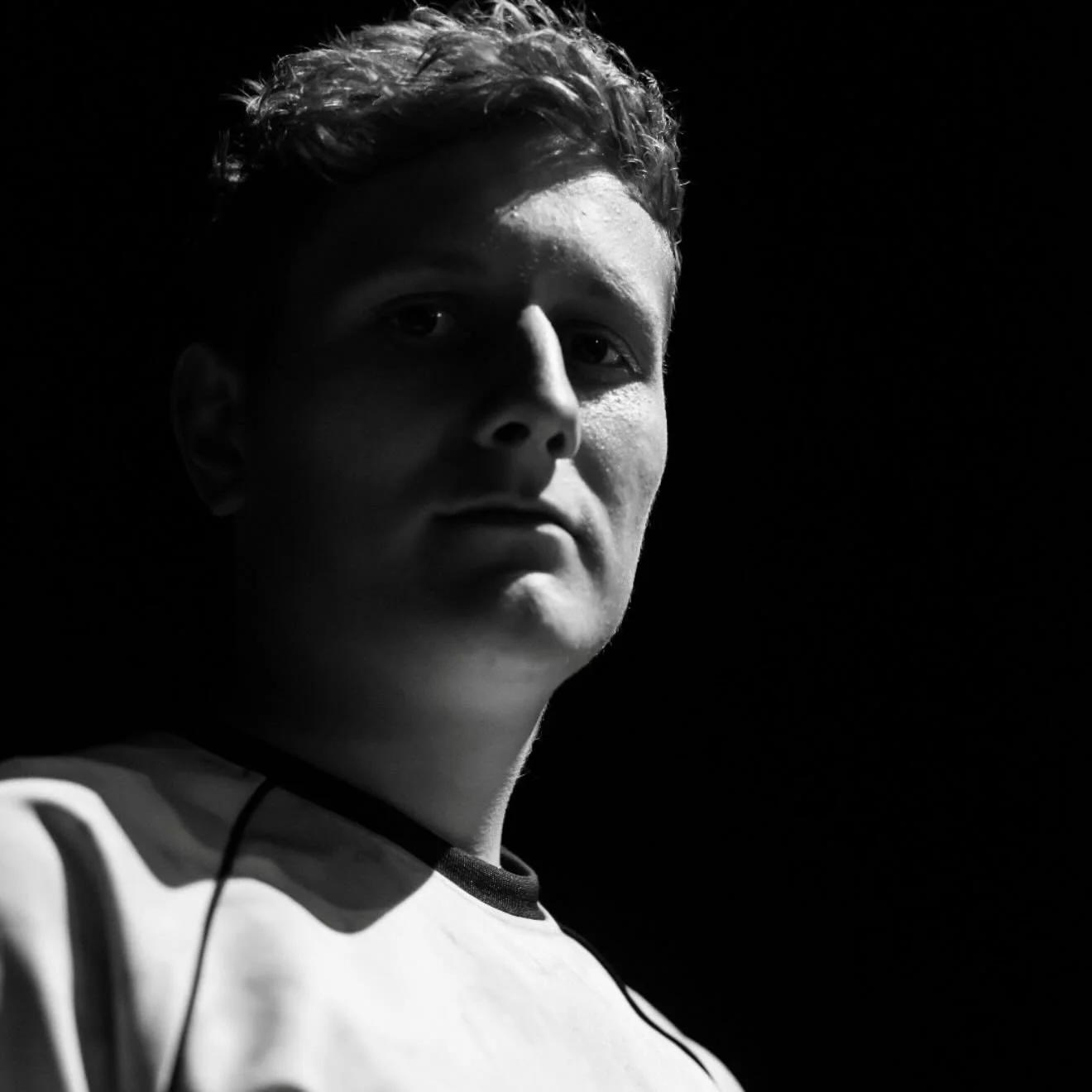 Our Eyes EP - @tommysunsets ft. @stepco.dj 

06/02/25 

1. KC-500 - Tommy Sunsets
2. Our Eyes - Tommy Sunsets
3. Our Eyes (Stepco Remix)