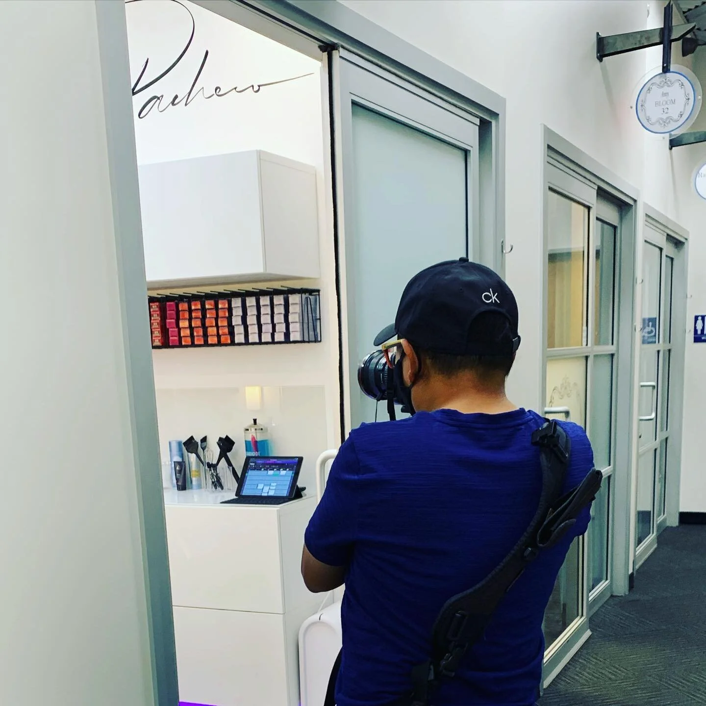 Behind the scenes ! 🎥 @carlospachecosalon