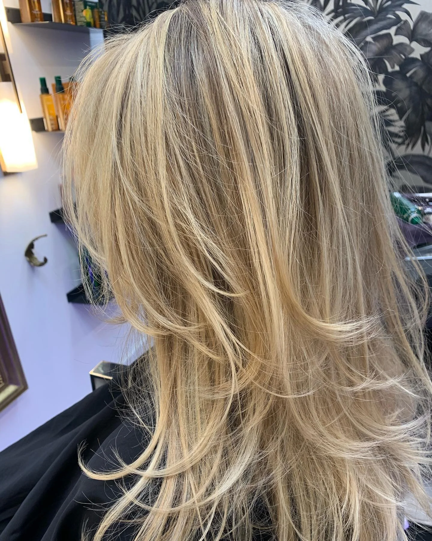 Doing your hair for the last time in 2020 😔😔 good luck in your new job and home !!! @zara_victoria luv ya !!!