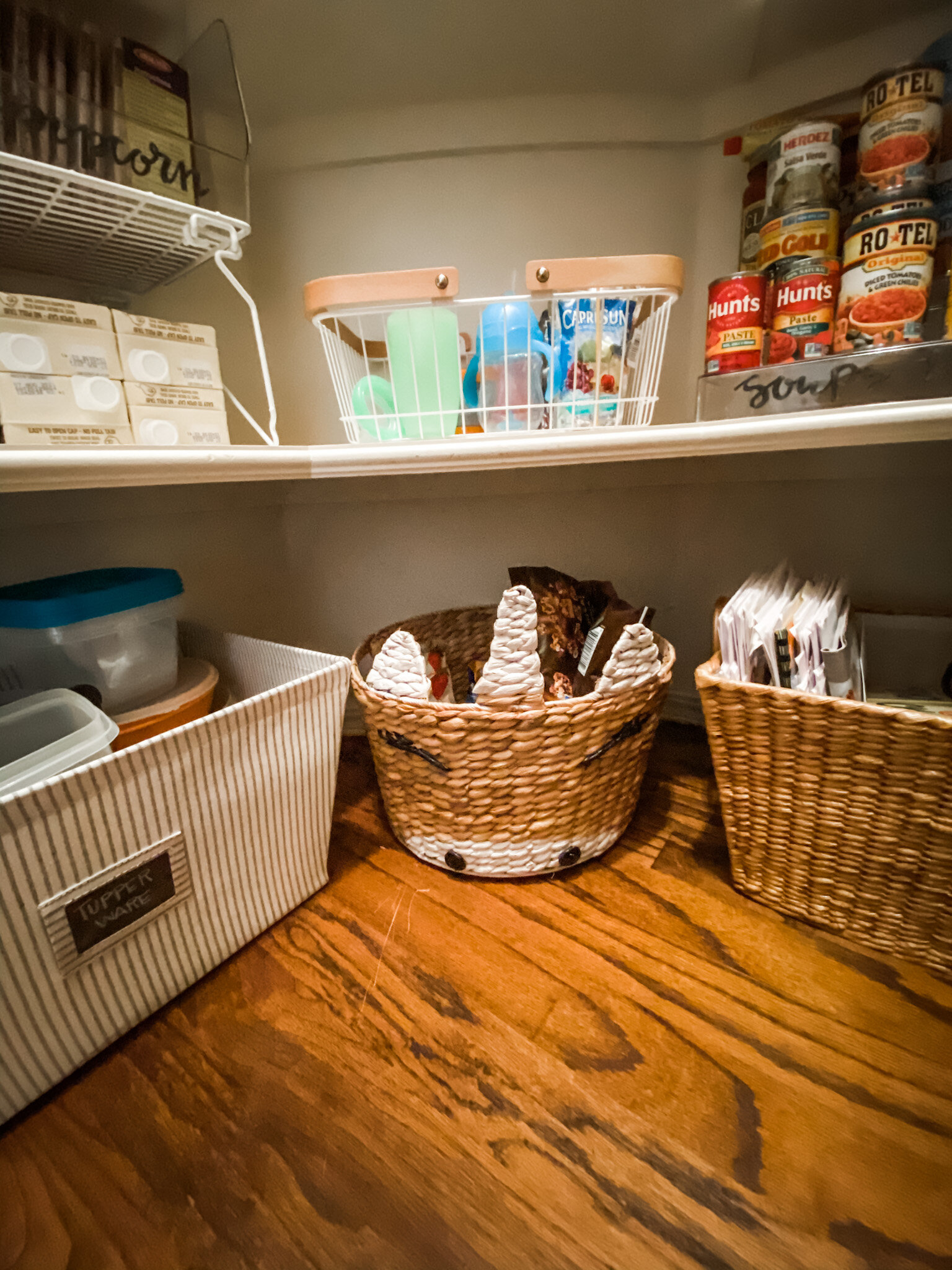 The unicorn basket and the basket above were positioned so miss Scarlett Grace(2.5years) can come help herself to her grandparent approved snacks and pick her own cup! I love giving kiddos responsibility and choices!