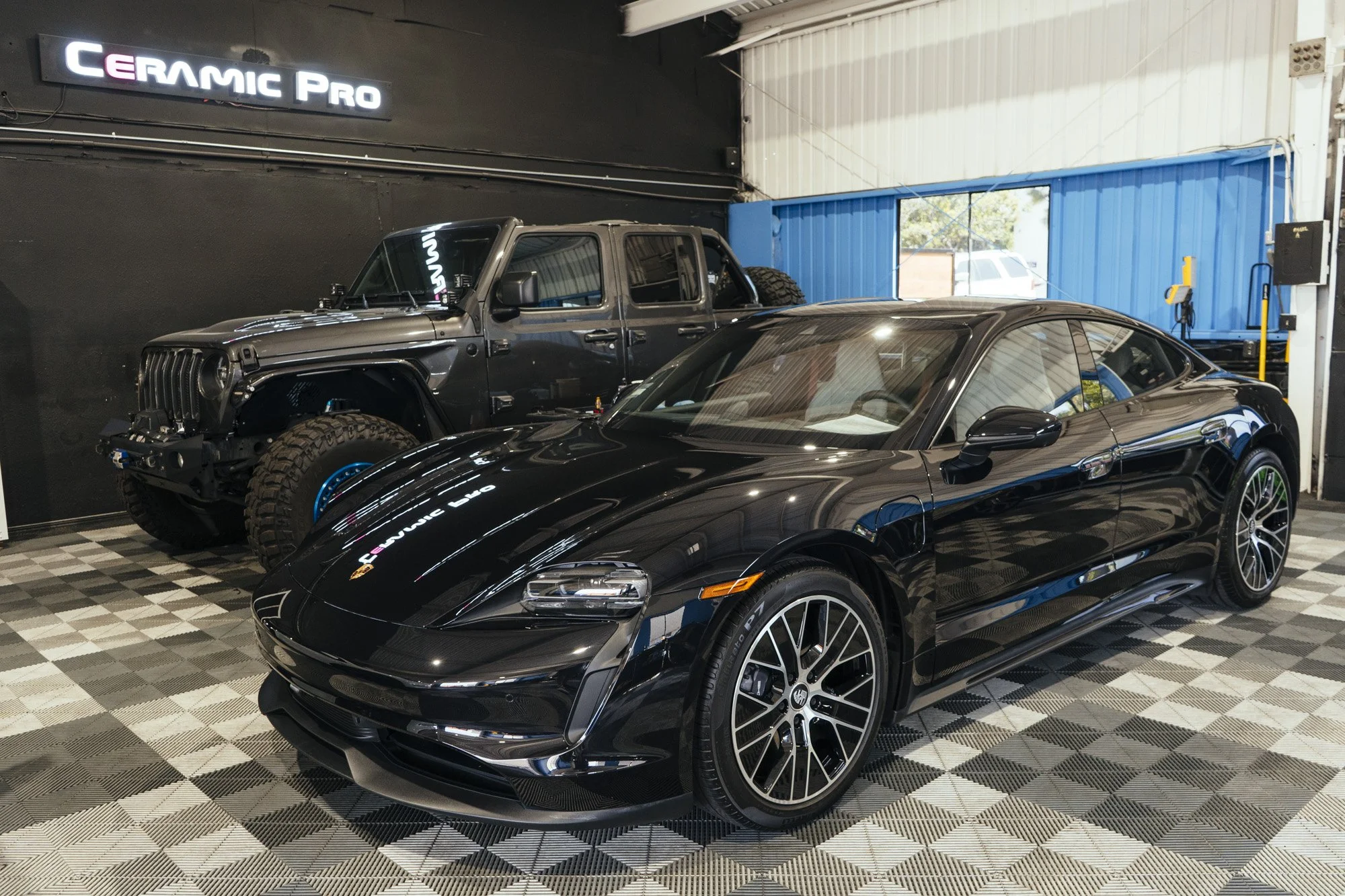 Ceramic Coating Silver Exterior Package