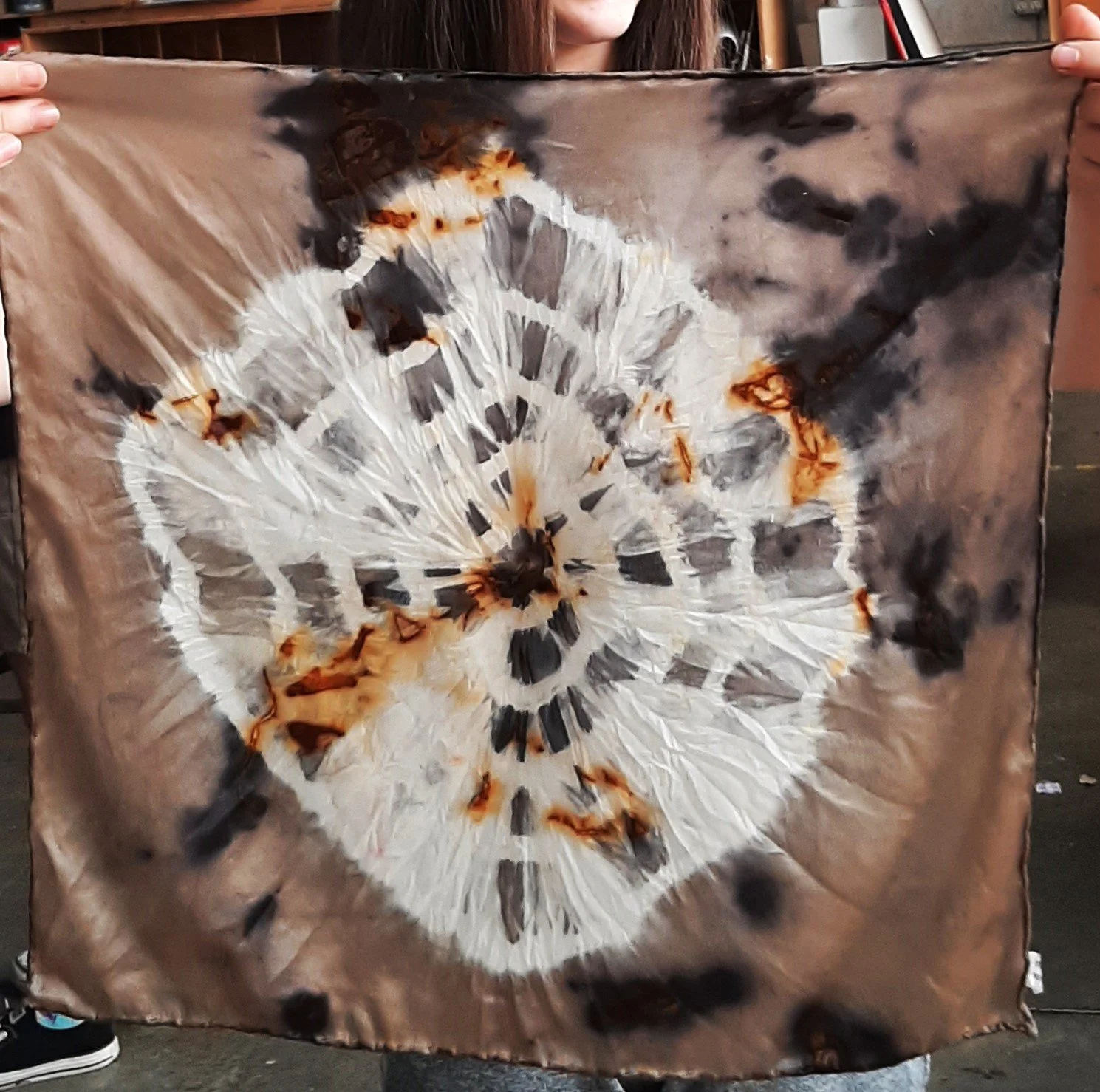 shibori rust tea dye3.jpg