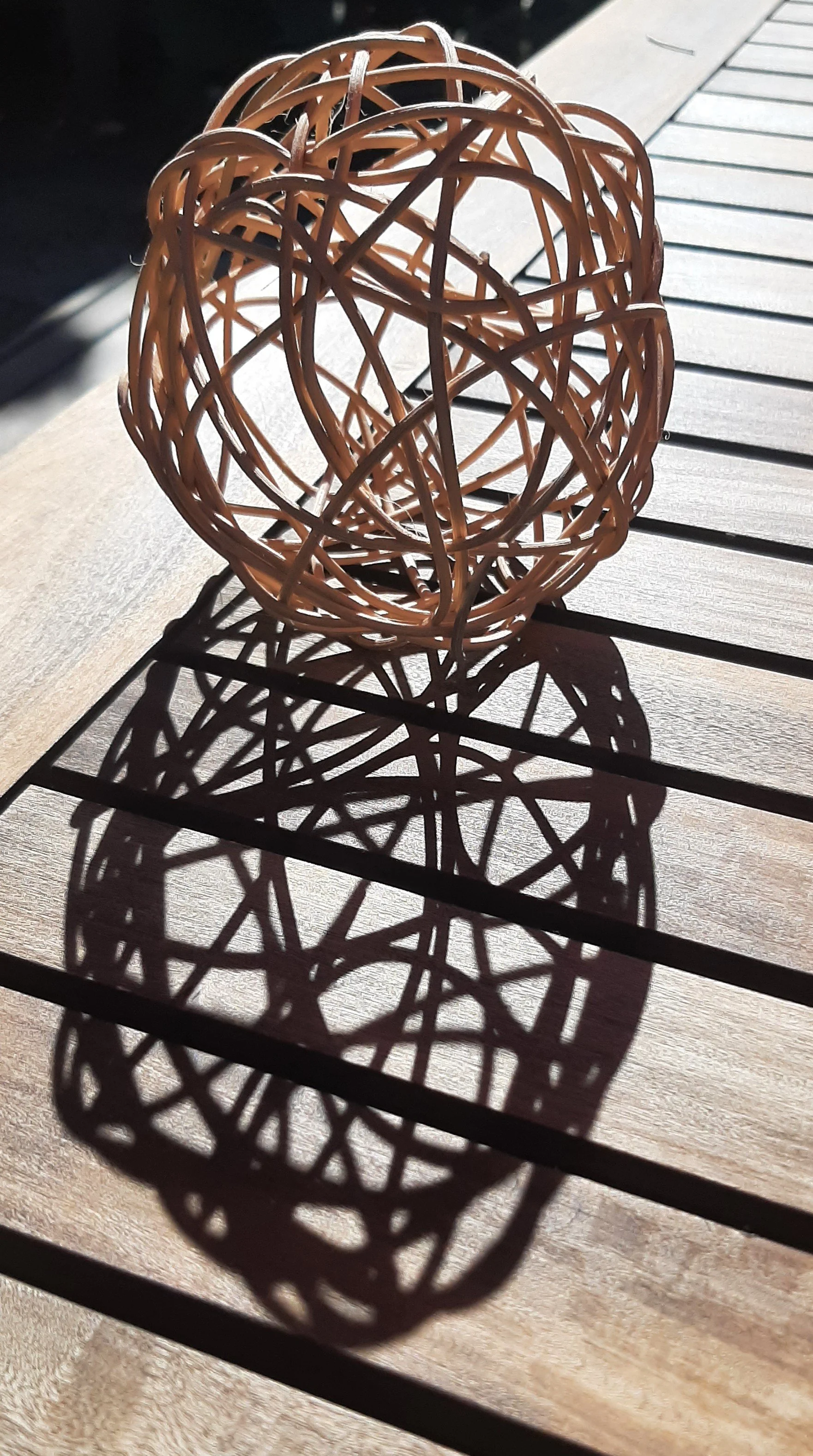 random weave sphere.jpg