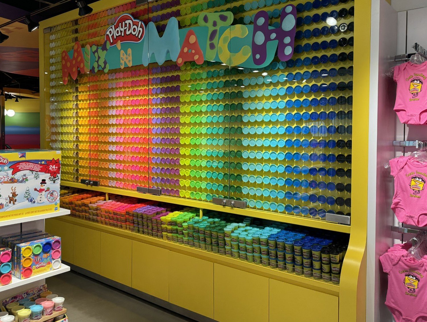 Play-Doh Mix 'N Match Your Favorite Colors