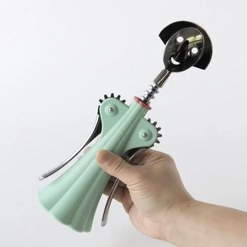 annaG-green-with-hand.jpg