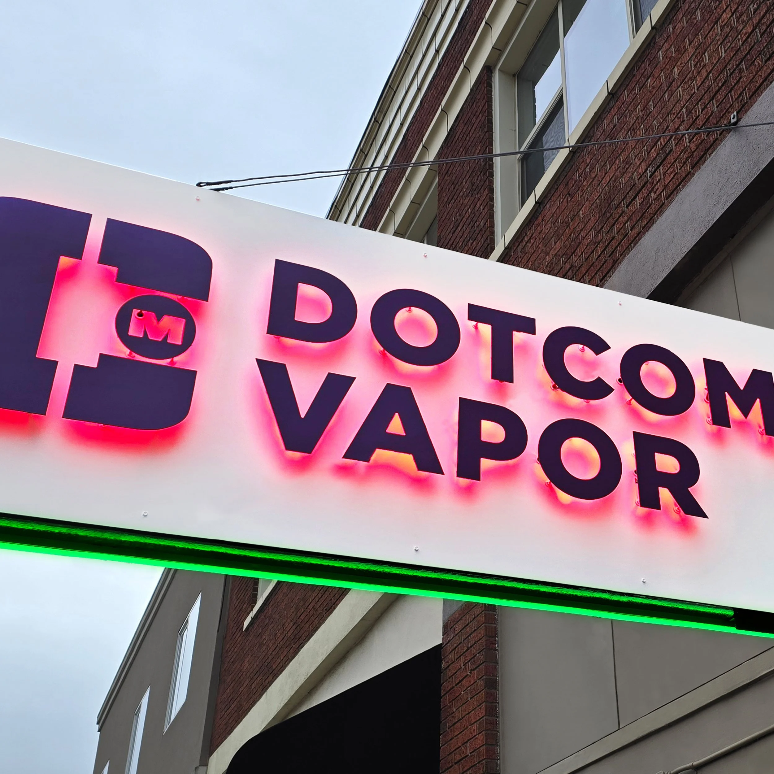 vape shop didcot Best THCA Vape Cartridges in 2026: Lab-Tested, Full Spectrum, Shipped –  Secret Nature main image 0