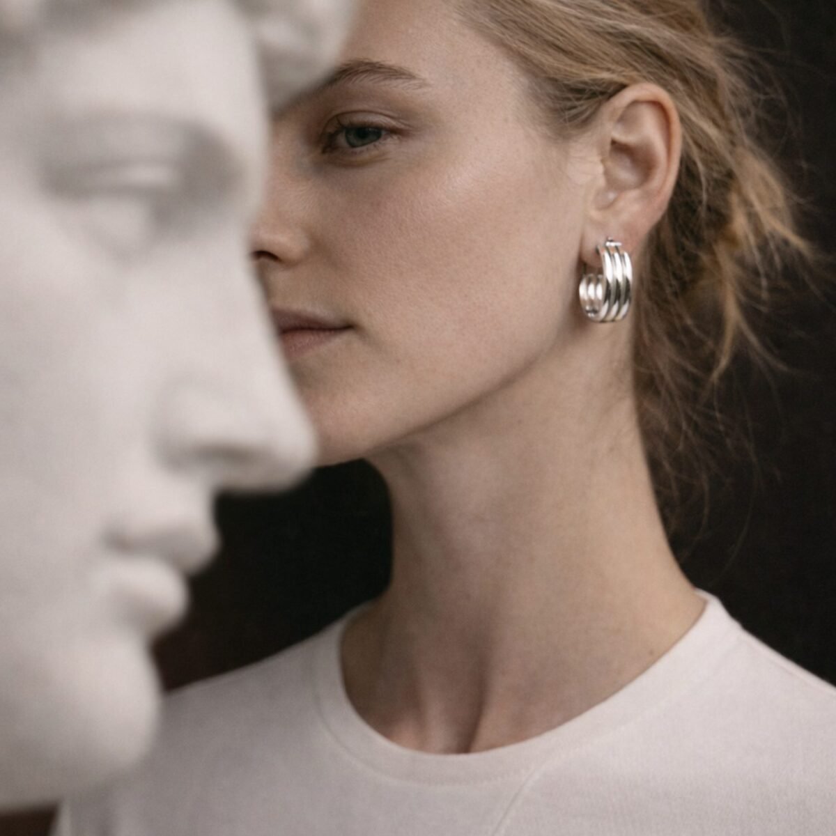 nike-silver-hoop-earrings-model-2-klimbim-1200x1200.jpg