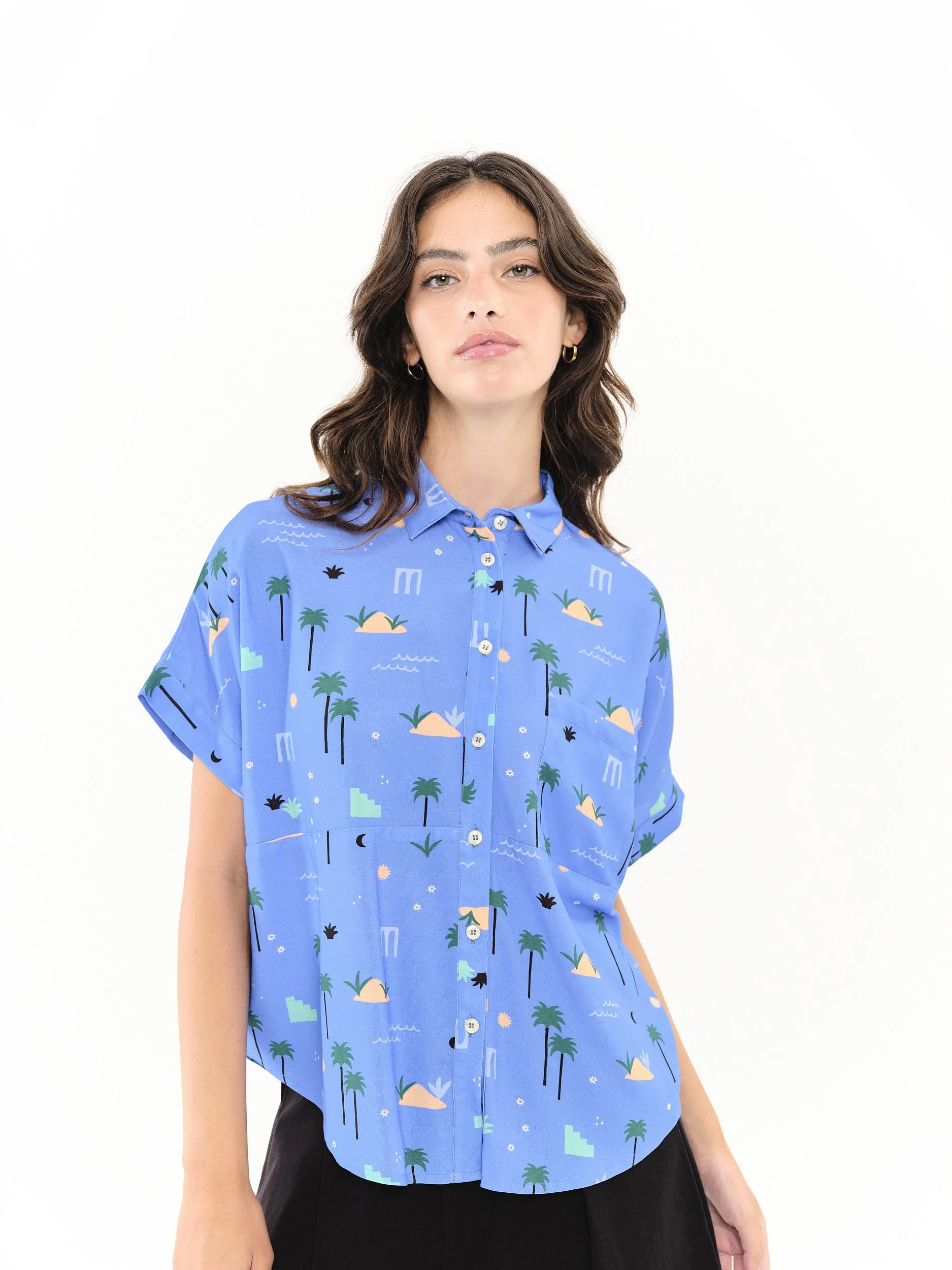 Camisa Sandal Palmeras Azul Celeste (1).jpg