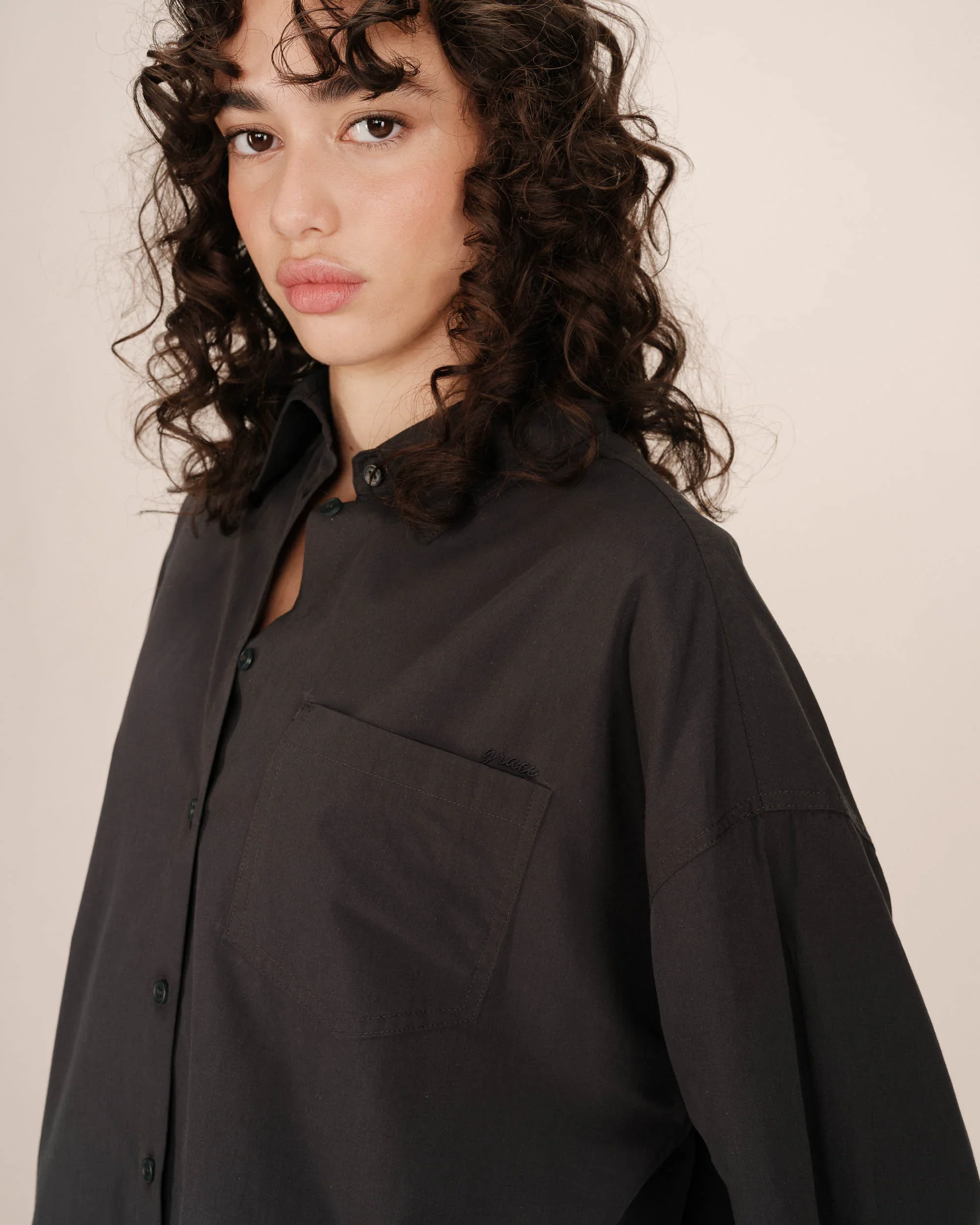 CAMISA SIRA CARBON,Grace & Mila, La Positiva shop.webp