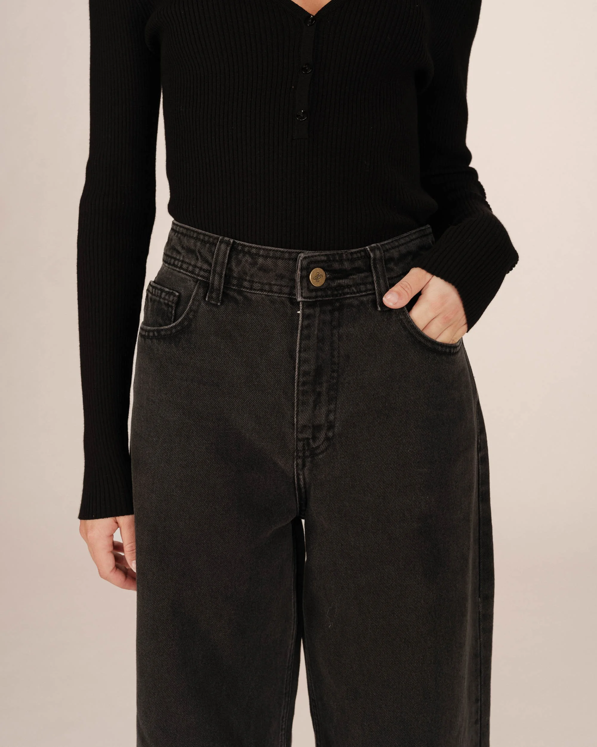 PANTALON JONAS NEGRO LAVADO, Grace & Mila, La Positiva shop 2.jpg