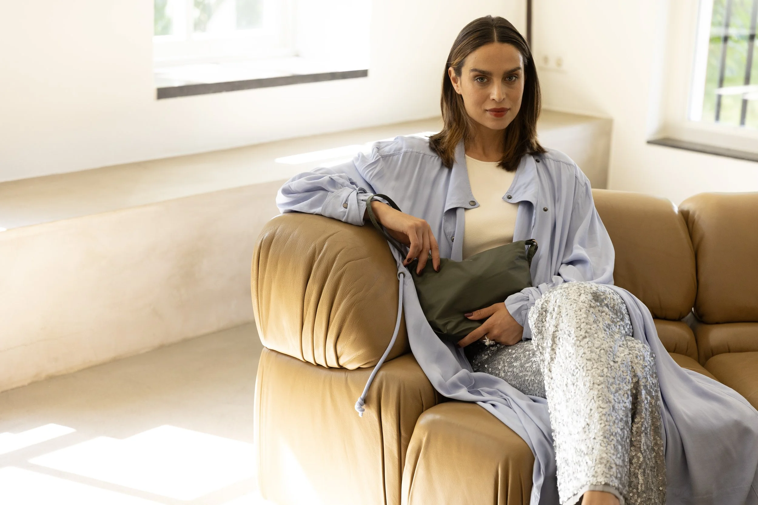 1502369 - Tinne+Mia - cross body bag - olive night - 04.jpg