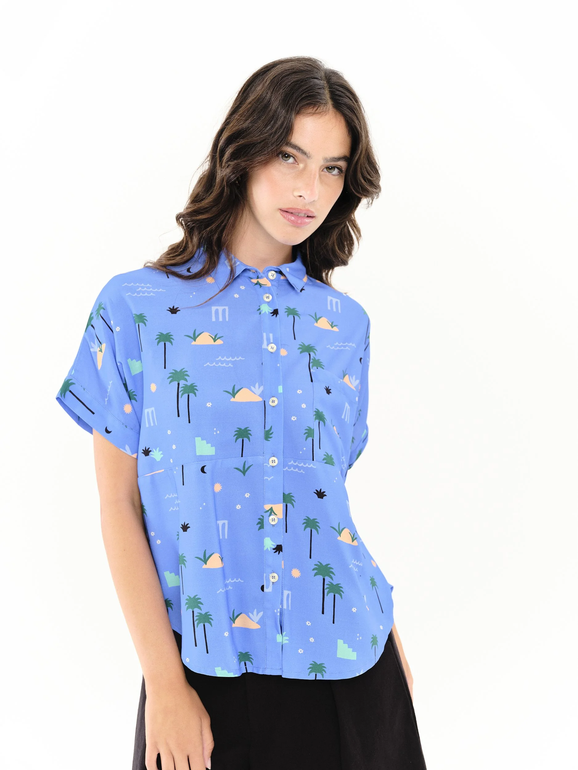 Camisa Sandal Palmeras Azul Celeste (2).jpg