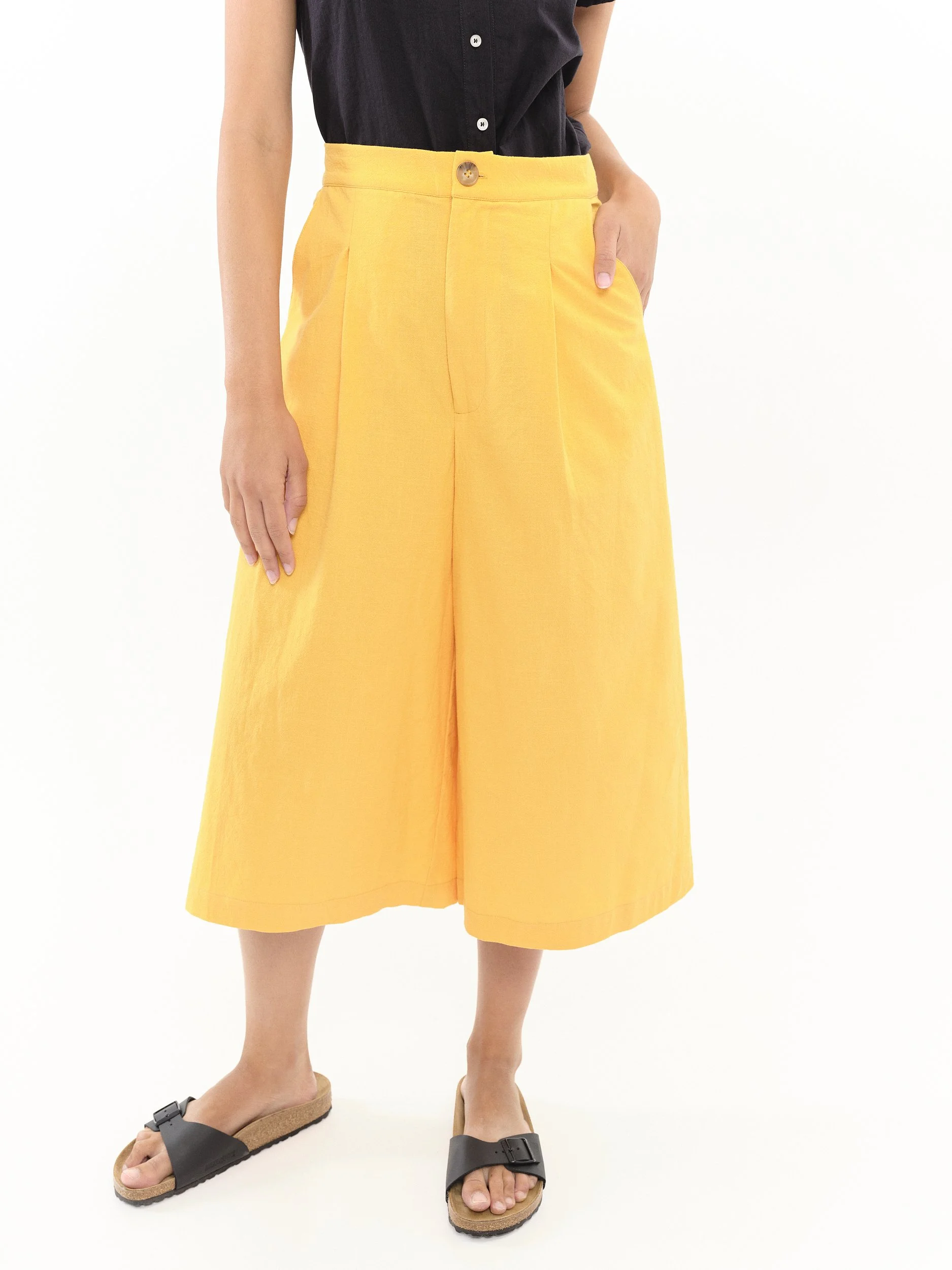 Pantalón Caparina Amarillo (1).jpg