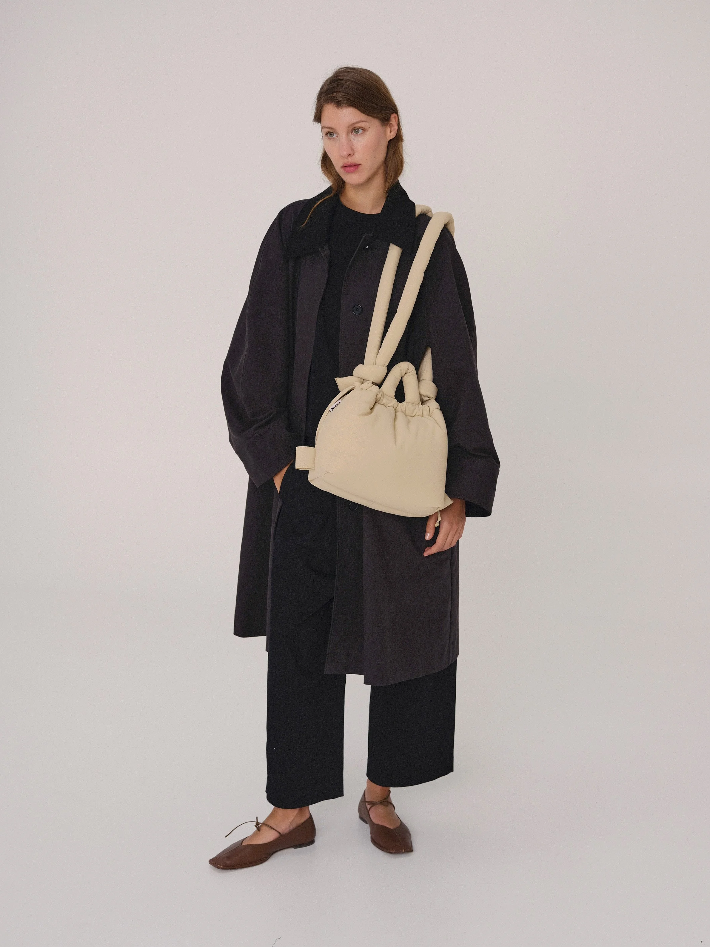 Compact Ona Butter ye.jpg