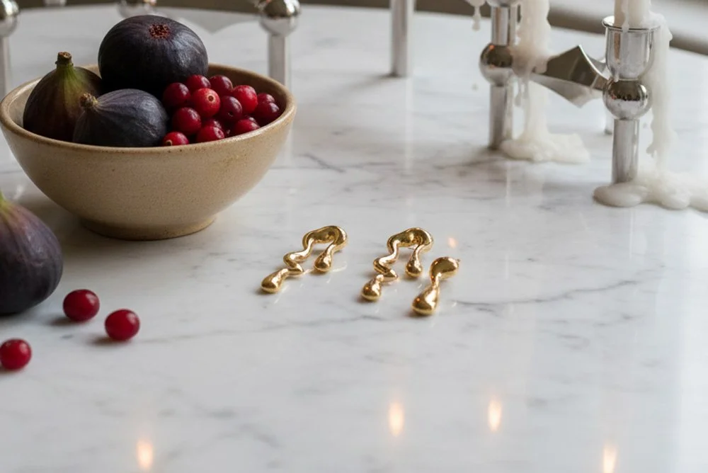 MELT-EARRINGS-GOLD-BODEGON.jpg