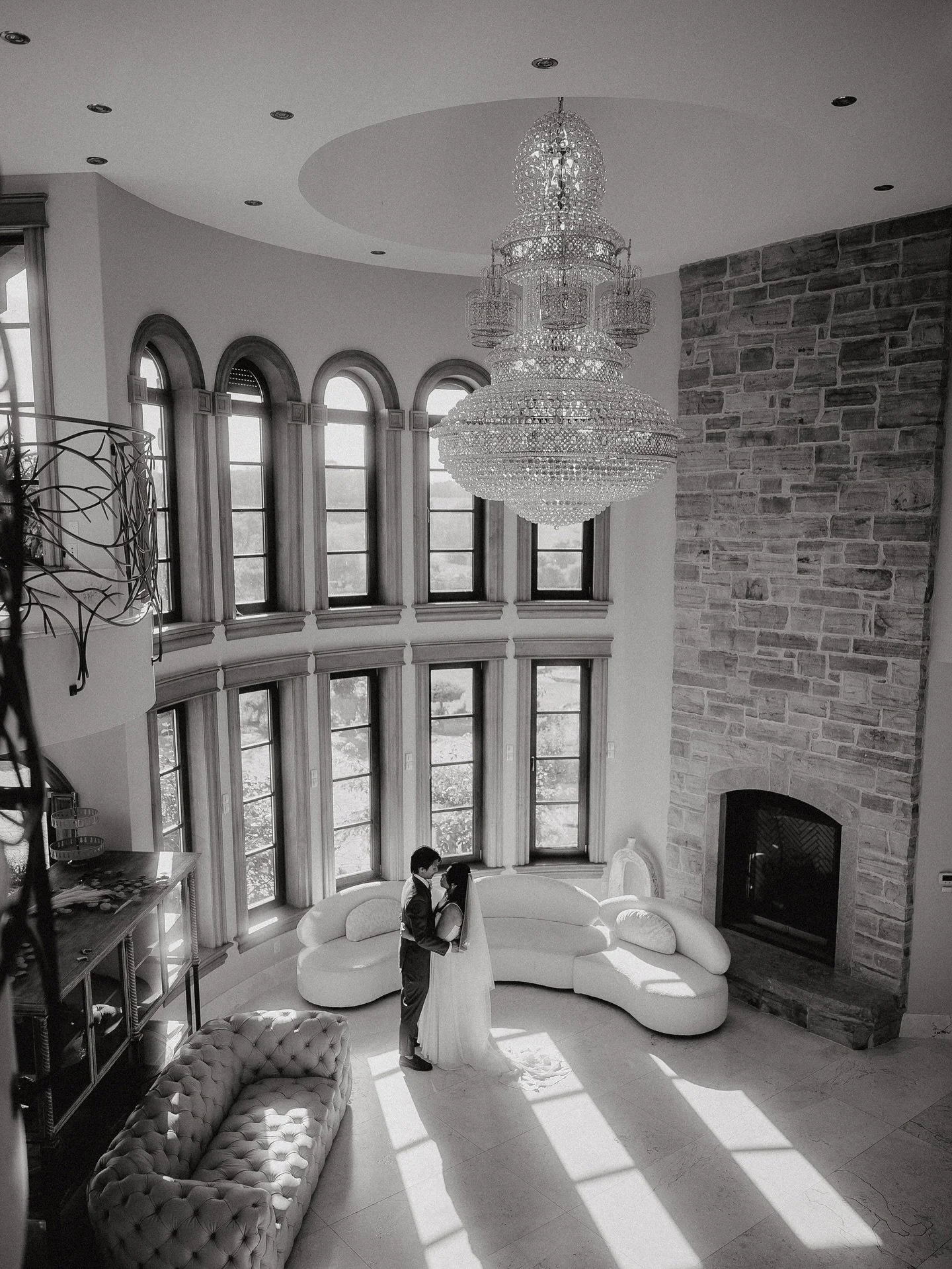 Reminiscing about one of my favourite weddings to shoot 🥰
&bull;
&bull;
&bull;
&bull;
&bull;
#creativephotography #elopementcollective #weddingsparrow #creativecouples #weddingphotoinspiration #elopementphotography #torontoweddingphotographer #seatt