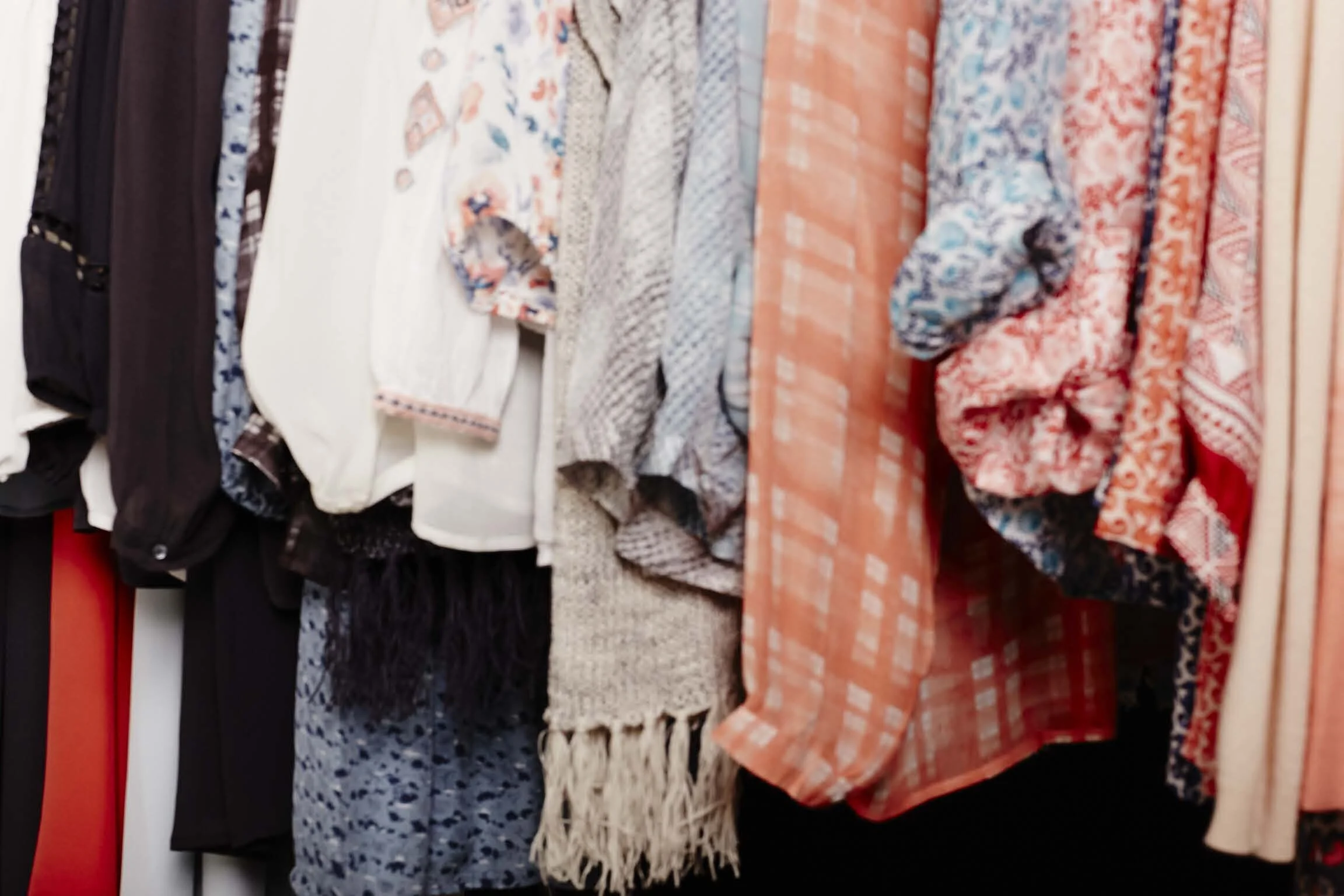 Carly Correa_Resort 2 Pre-Spring 2015 Joie.jpg