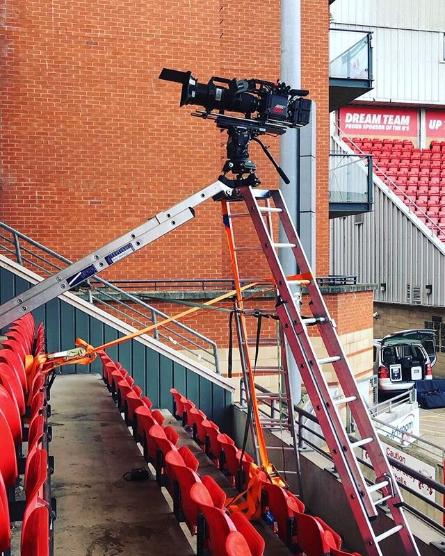 Alexa on a ladder with a big ol Cooke Anamorphic Zoom 🤤 nothing more need be said.